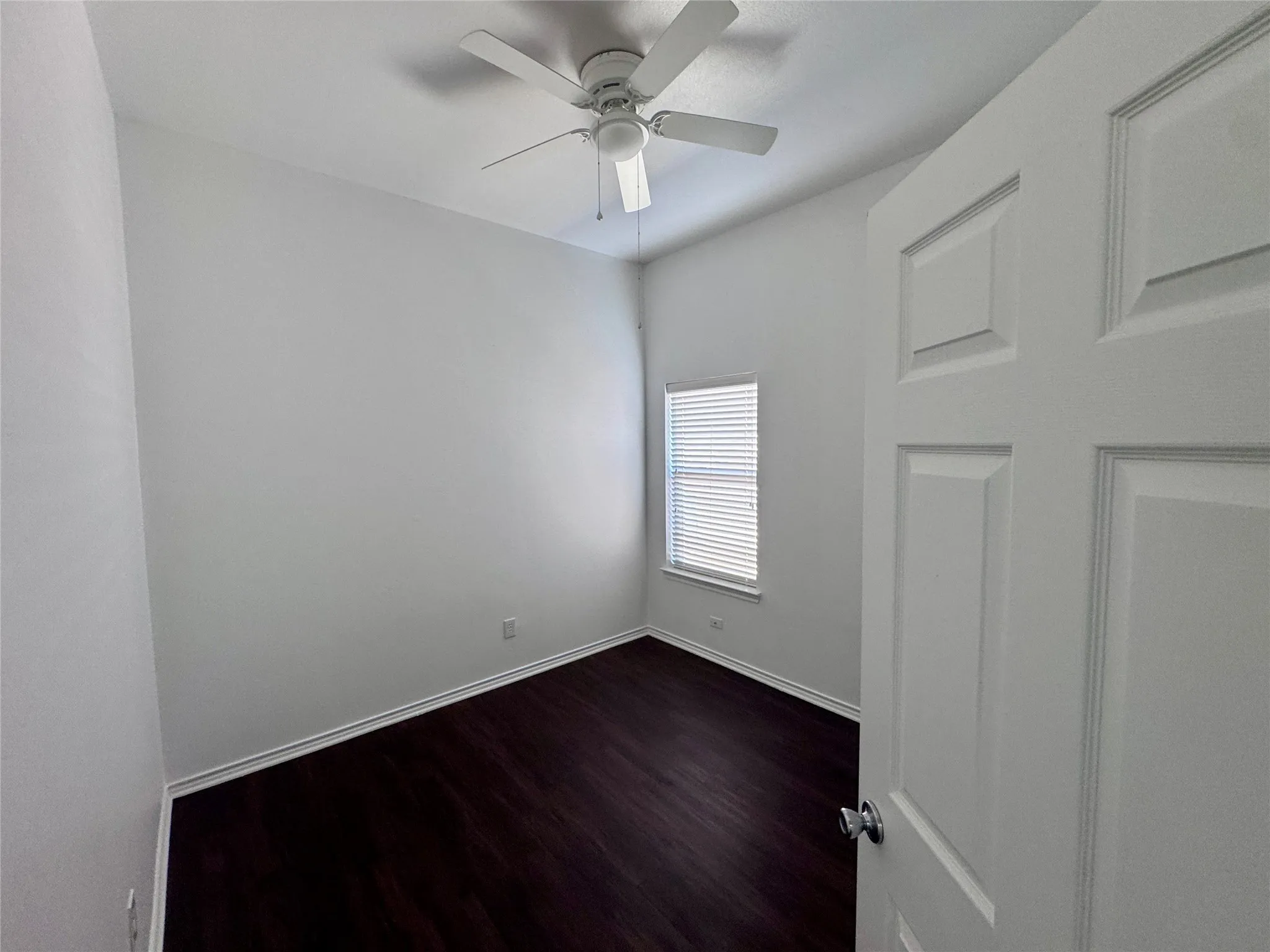 Single Family Residence For Rent in Denton County , 1613 Castle Creek Drive, Little Elm, Texas 75068, 4 Bedroom, 2 Bathroom, 2 Garage spaces, 2,094 Sqft, built in 2007, mls#21367190, Real Estate Agent in Little Elm, Homes For Rent in Denton county, Homes For Rent in Little Elm, Realtor in Little Elm Texas, Real Estate Brokerage Independent Realty Texas, Luminita Cordes Realtor