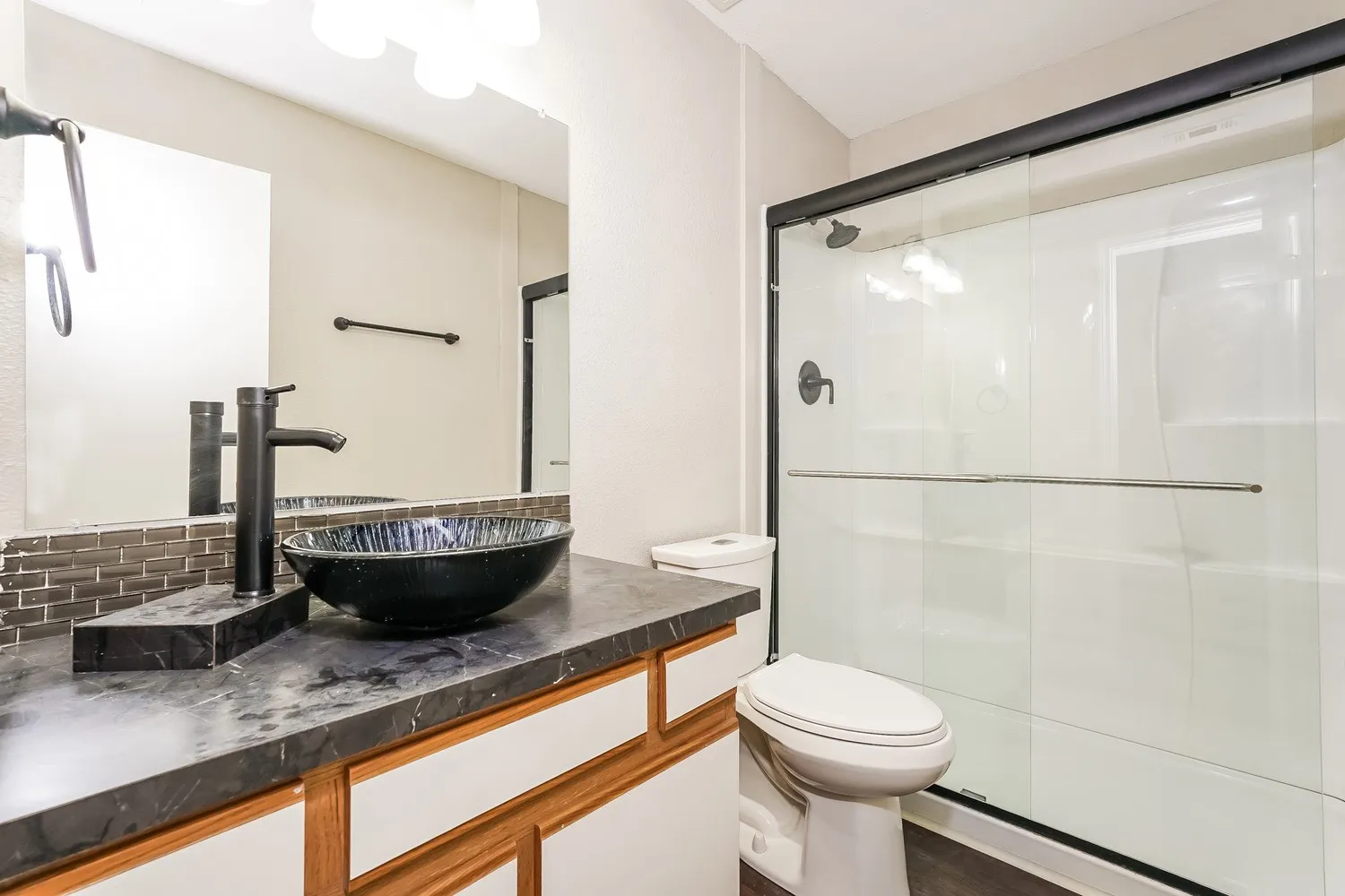 Single Family Residence For Rent in Dallas County , 407 Harvard Drive, Glenn Heights, Texas 75154, 4 Bedroom, 2 Bathroom, 2 Garage spaces, 2,060 Sqft, built in 1998, mls#21367358, Real Estate Agent in Glenn Heights, Homes For Rent in Dallas county, Homes For Rent in Glenn Heights, Realtor in Glenn Heights Texas, Real Estate Brokerage Independent Realty Texas, Luminita Cordes Realtor