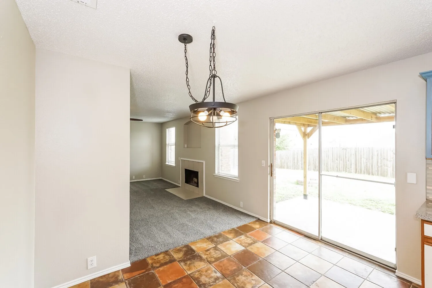 Single Family Residence For Rent in Dallas County , 407 Harvard Drive, Glenn Heights, Texas 75154, 4 Bedroom, 2 Bathroom, 2 Garage spaces, 2,060 Sqft, built in 1998, mls#21367358, Real Estate Agent in Glenn Heights, Homes For Rent in Dallas county, Homes For Rent in Glenn Heights, Realtor in Glenn Heights Texas, Real Estate Brokerage Independent Realty Texas, Luminita Cordes Realtor