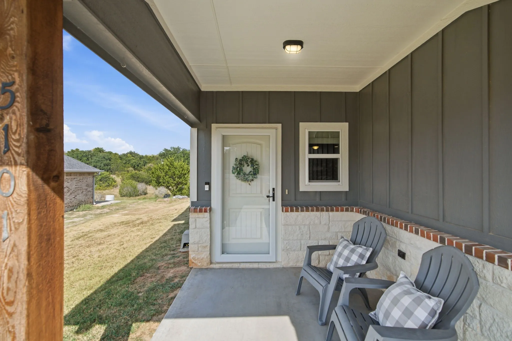 Single Family Residence For Sale in Hood County , 5101 Santa Fe Street, Granbury, Texas 76048, 3 Bedroom, 2 Bathroom, 2 Garage spaces, 1,867 Sqft, built in 2020, mls#21365223, Real Estate Agent in Granbury, Homes For Sale in Hood county, Homes For Sale in Granbury, Realtor in Granbury Texas, Real Estate Brokerage Independent Realty Texas, Luminita Cordes Realtor