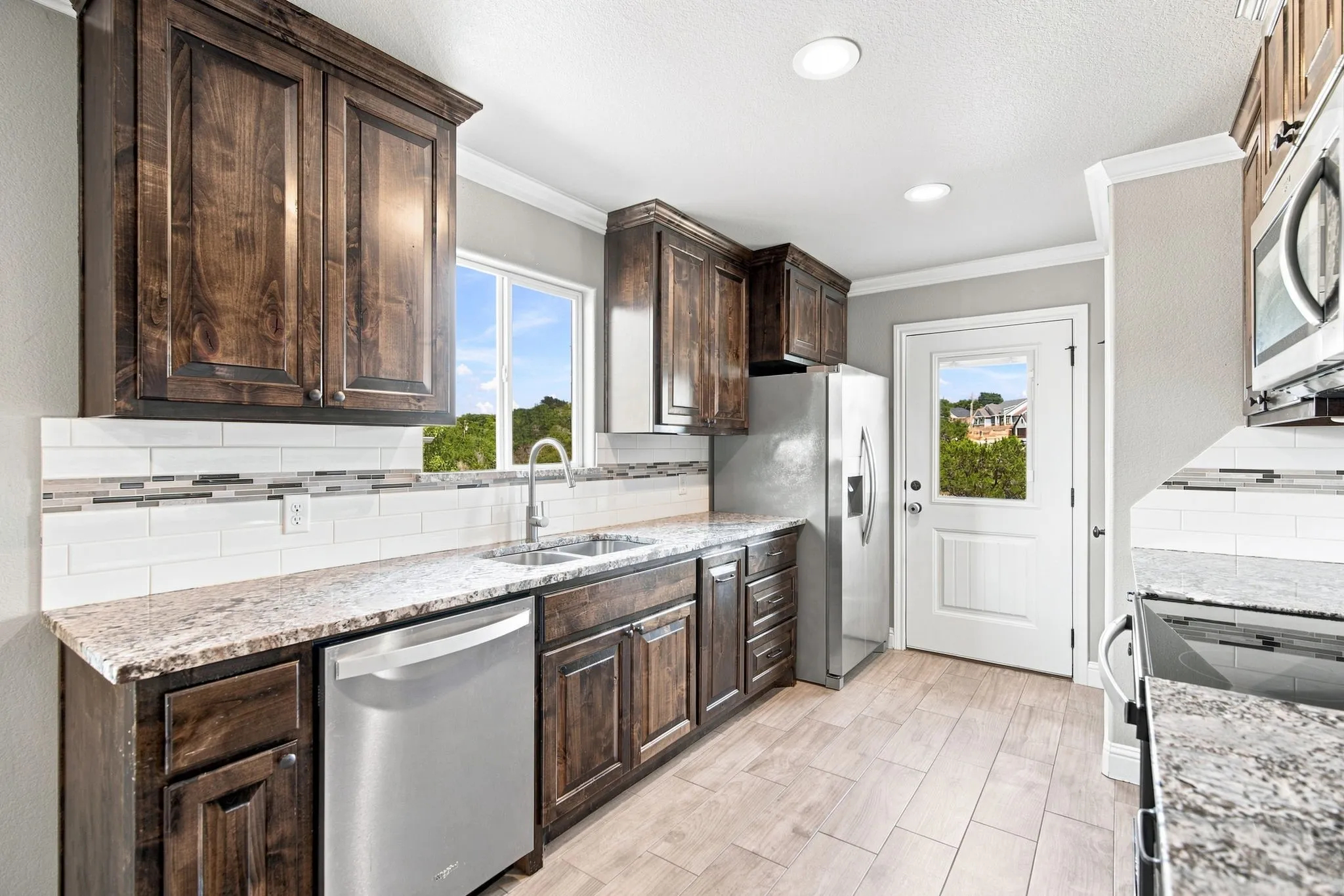Single Family Residence For Sale in Hood County , 5101 Santa Fe Street, Granbury, Texas 76048, 3 Bedroom, 2 Bathroom, 2 Garage spaces, 1,867 Sqft, built in 2020, mls#21365223, Real Estate Agent in Granbury, Homes For Sale in Hood county, Homes For Sale in Granbury, Realtor in Granbury Texas, Real Estate Brokerage Independent Realty Texas, Luminita Cordes Realtor