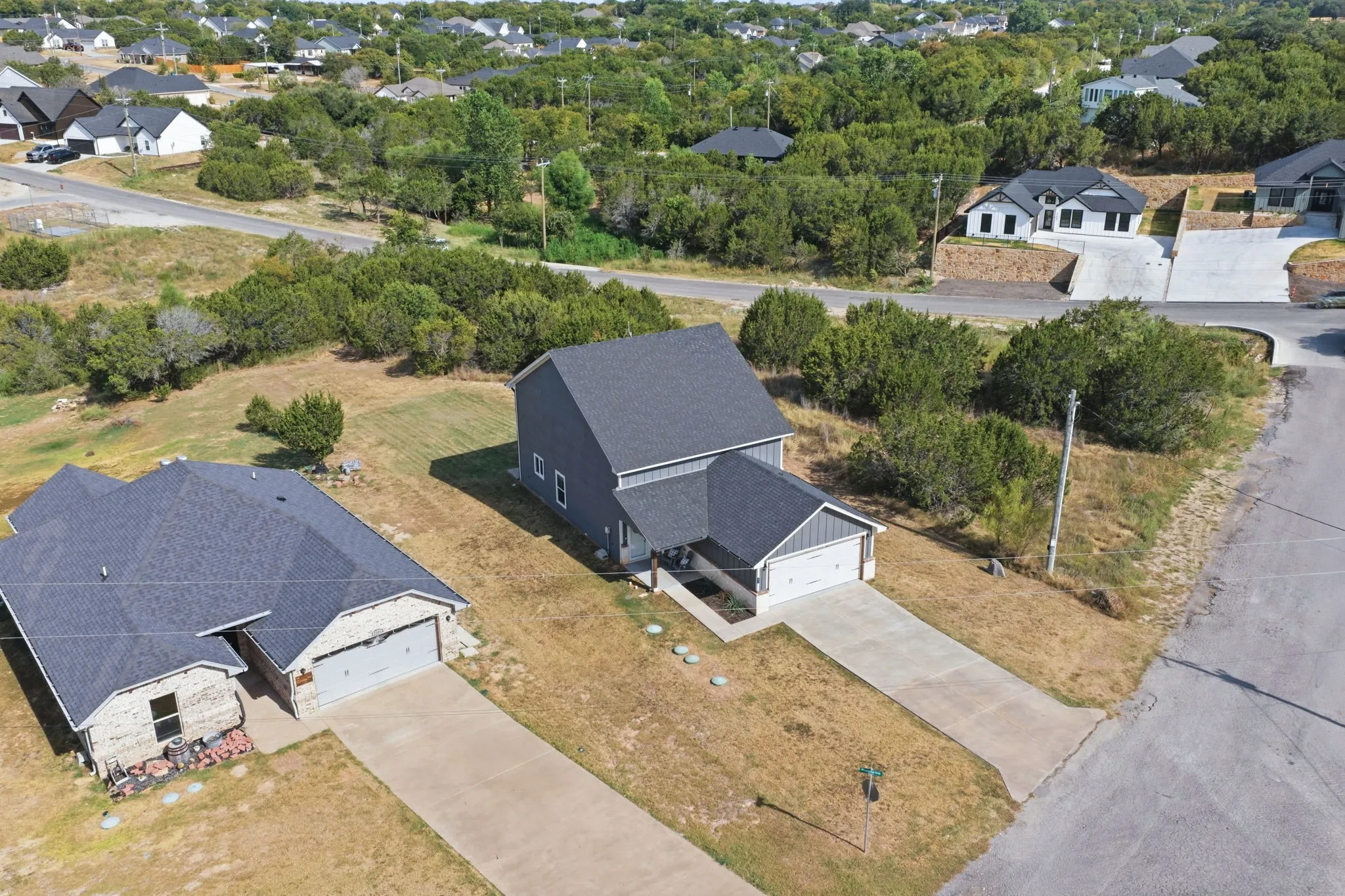 Single Family Residence For Sale in Hood County , 5101 Santa Fe Street, Granbury, Texas 76048, 3 Bedroom, 2 Bathroom, 2 Garage spaces, 1,867 Sqft, built in 2020, mls#21365223, Real Estate Agent in Granbury, Homes For Sale in Hood county, Homes For Sale in Granbury, Realtor in Granbury Texas, Real Estate Brokerage Independent Realty Texas, Luminita Cordes Realtor