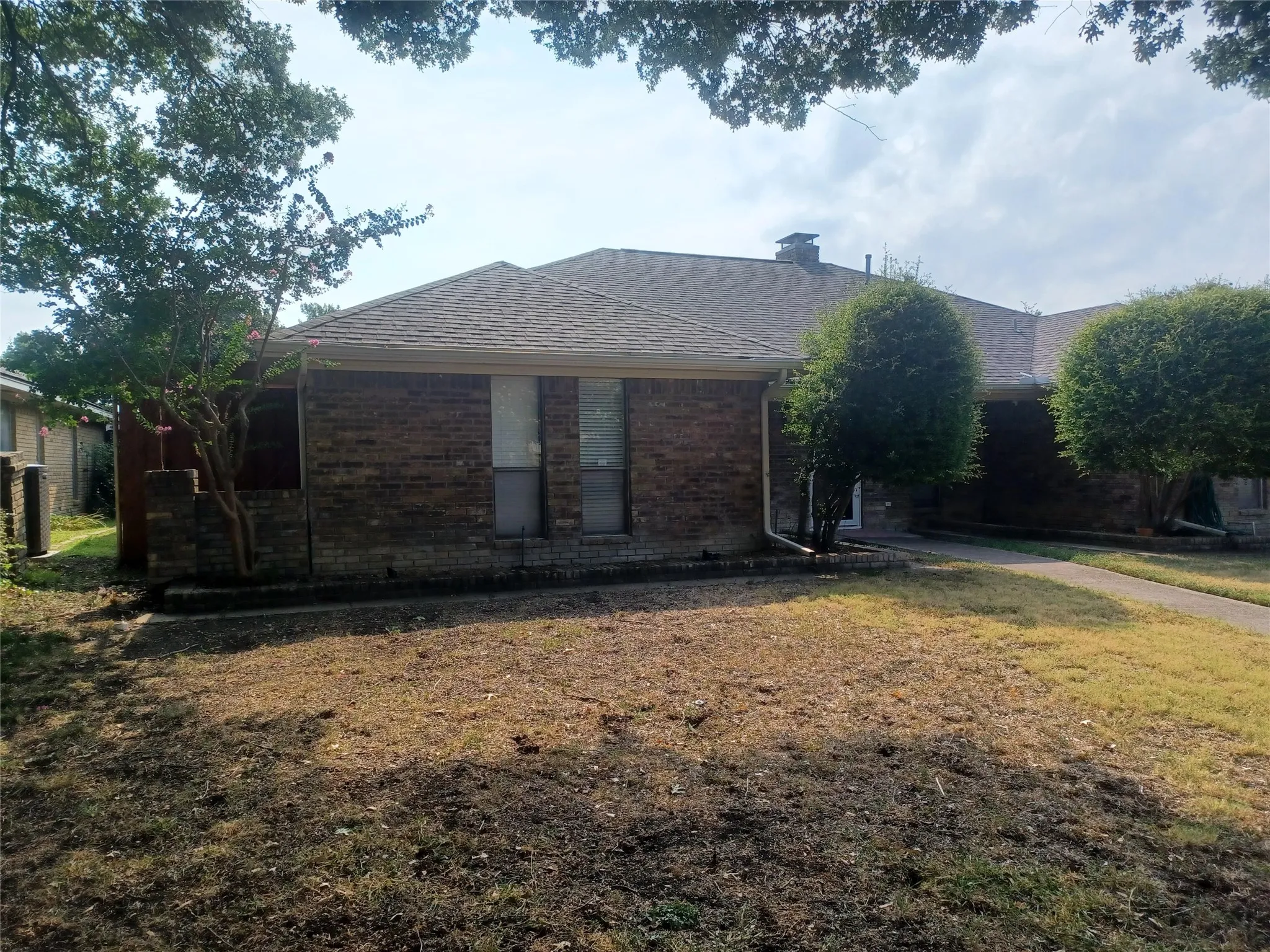 Single Family Residence For Sale in Dallas County , 13114 Halwin Circle, Dallas, Texas 75243, 4 Bedroom, 3 Bathroom, 2 Garage spaces, 2,698 Sqft, built in 1978, Price $410,000, mls#21367374, Real Estate Agent in Dallas, Homes For Sale in Dallas county, Homes For Sale in Dallas, Realtor in Dallas Texas, Real Estate Brokerage Independent Realty Texas, Luminita Cordes Realtor