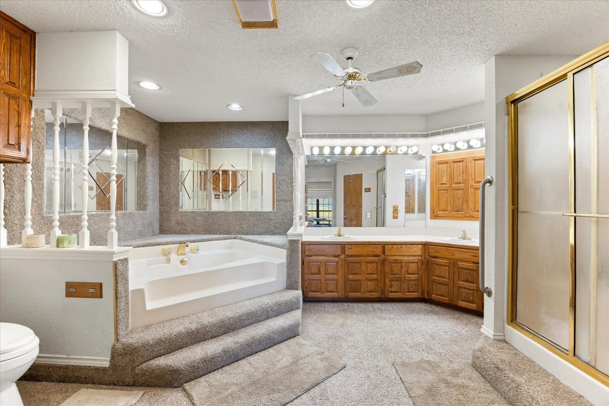 Single Family Residence For Sale in Parker County , 6032 Fm 1886, Azle, Texas 76020, 3 Bedroom, 2 Bathroom, Garage spaces, 2,550 Sqft, built in 1987, mls#21345731, Real Estate Agent in Azle, Homes For Sale in Parker county, Homes For Sale in Azle, Realtor in Azle Texas, Real Estate Brokerage Independent Realty Texas, Luminita Cordes Realtor
