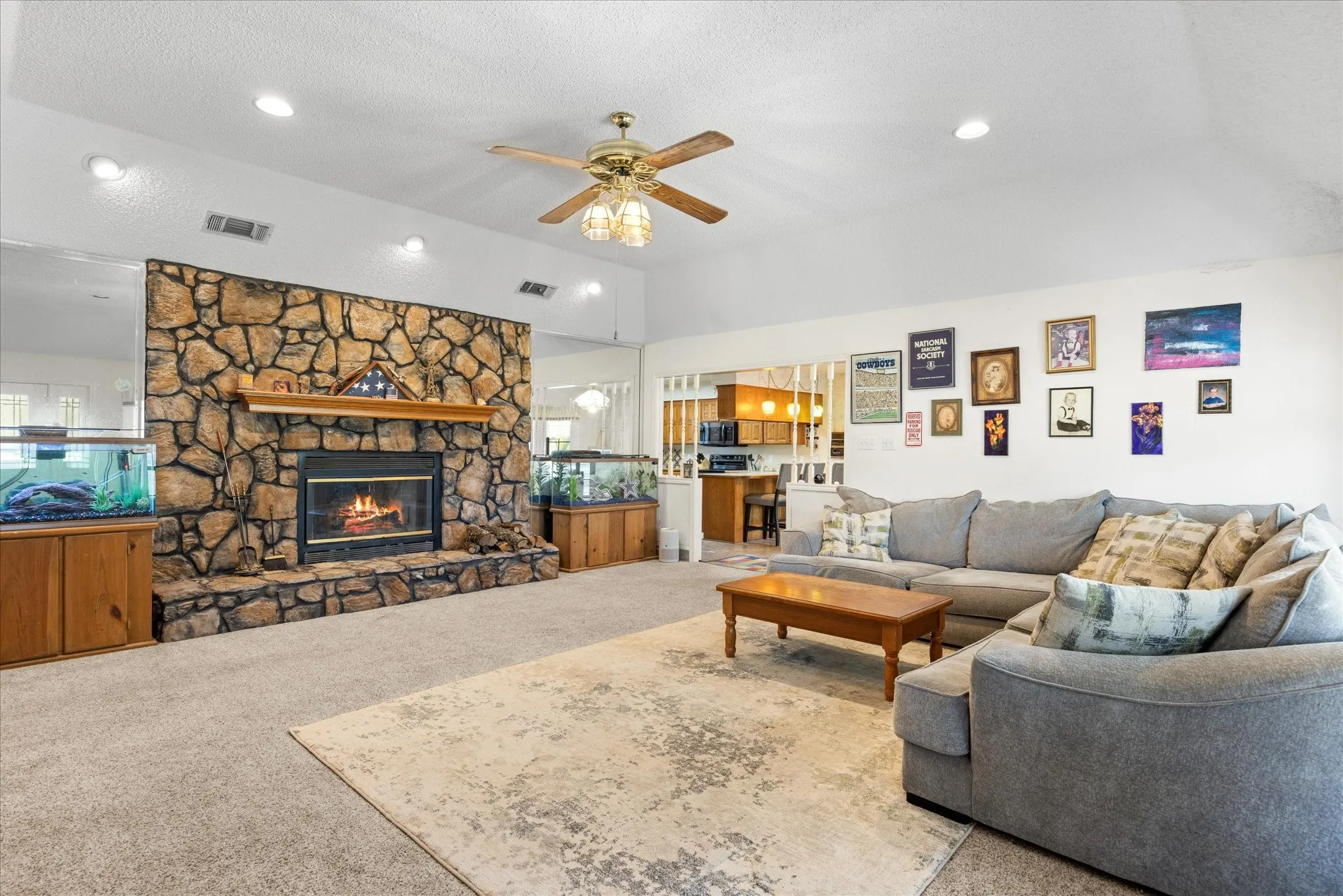 Single Family Residence For Sale in Parker County , 6032 Fm 1886, Azle, Texas 76020, 3 Bedroom, 2 Bathroom, Garage spaces, 2,550 Sqft, built in 1987, mls#21345731, Real Estate Agent in Azle, Homes For Sale in Parker county, Homes For Sale in Azle, Realtor in Azle Texas, Real Estate Brokerage Independent Realty Texas, Luminita Cordes Realtor