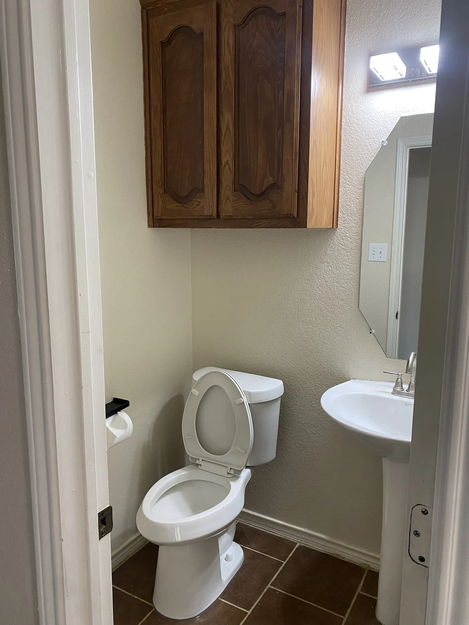 Single Family Residence For Rent in Denton County , 9367 Aristocrat Lane, Frisco, Texas 75033, 4 Bedroom, 3 Bathroom, 2 Garage spaces, 2,598 Sqft, built in 2002, mls#21351776, Real Estate Agent in Frisco, Homes For Rent in Denton county, Homes For Rent in Frisco, Realtor in Frisco Texas, Real Estate Brokerage Independent Realty Texas, Luminita Cordes Realtor