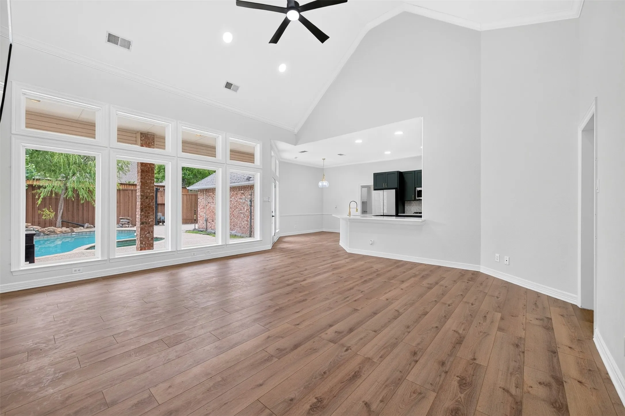 Single Family Residence For Rent in Dallas County , 247 Park Valley Drive, Coppell, Texas 75019, 4 Bedroom, 3 Bathroom, 2 Garage spaces, 2,981 Sqft, built in 1993, mls#21365715, Real Estate Agent in Coppell, Homes For Rent in Dallas county, Homes For Rent in Coppell, Realtor in Coppell Texas, Real Estate Brokerage Independent Realty Texas, Luminita Cordes Realtor