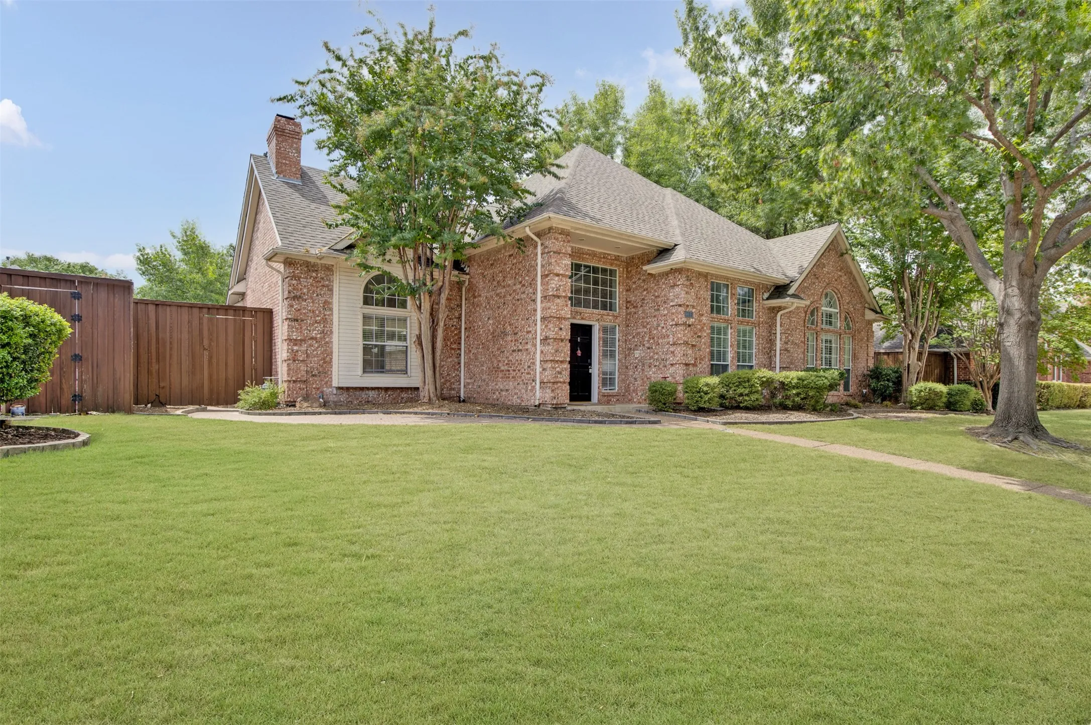 Single Family Residence For Rent in Dallas County , 247 Park Valley Drive, Coppell, Texas 75019, 4 Bedroom, 3 Bathroom, 2 Garage spaces, 2,981 Sqft, built in 1993, mls#21365715, Real Estate Agent in Coppell, Homes For Rent in Dallas county, Homes For Rent in Coppell, Realtor in Coppell Texas, Real Estate Brokerage Independent Realty Texas, Luminita Cordes Realtor