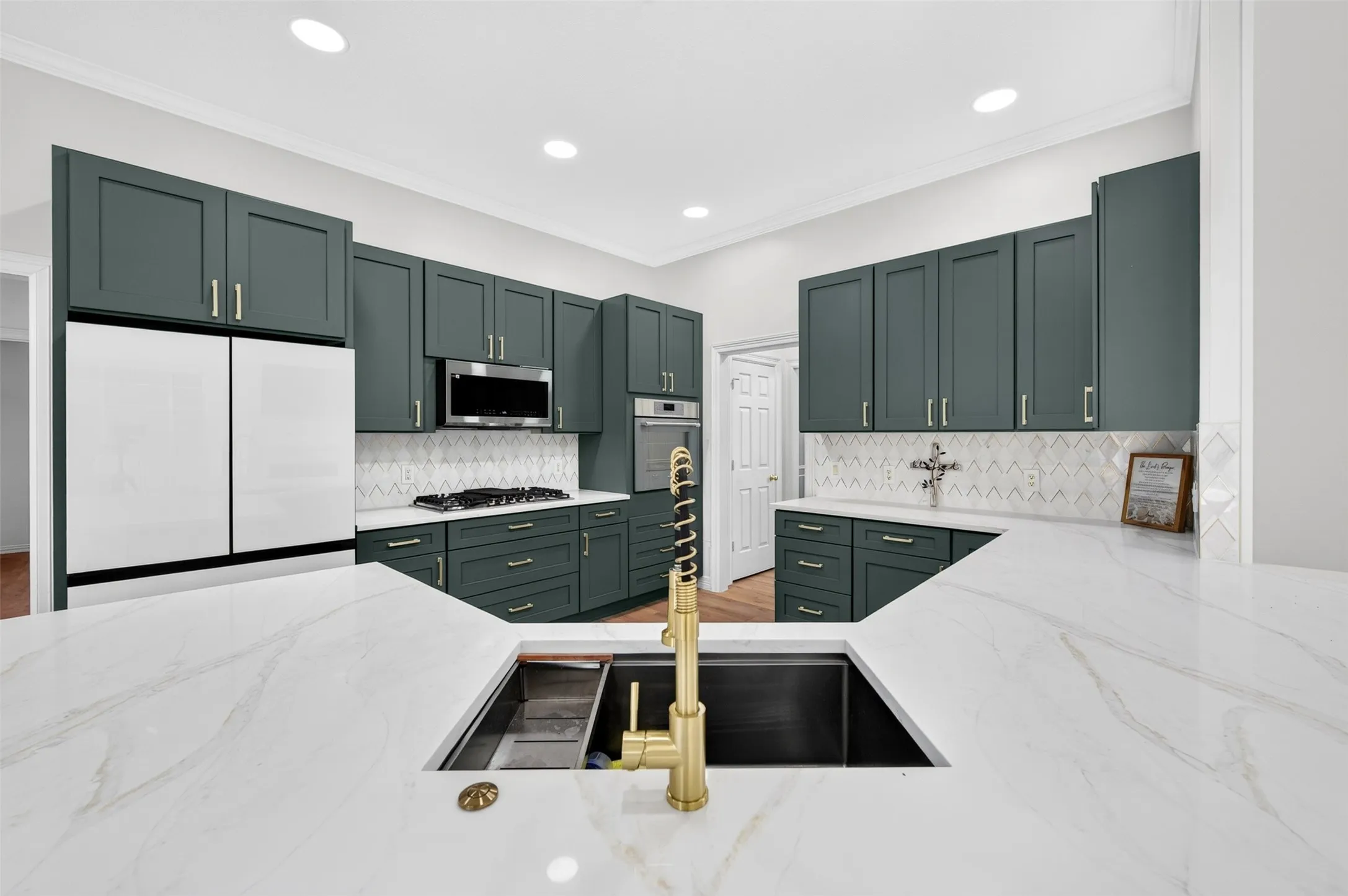 Single Family Residence For Rent in Dallas County , 247 Park Valley Drive, Coppell, Texas 75019, 4 Bedroom, 3 Bathroom, 2 Garage spaces, 2,981 Sqft, built in 1993, mls#21365715, Real Estate Agent in Coppell, Homes For Rent in Dallas county, Homes For Rent in Coppell, Realtor in Coppell Texas, Real Estate Brokerage Independent Realty Texas, Luminita Cordes Realtor