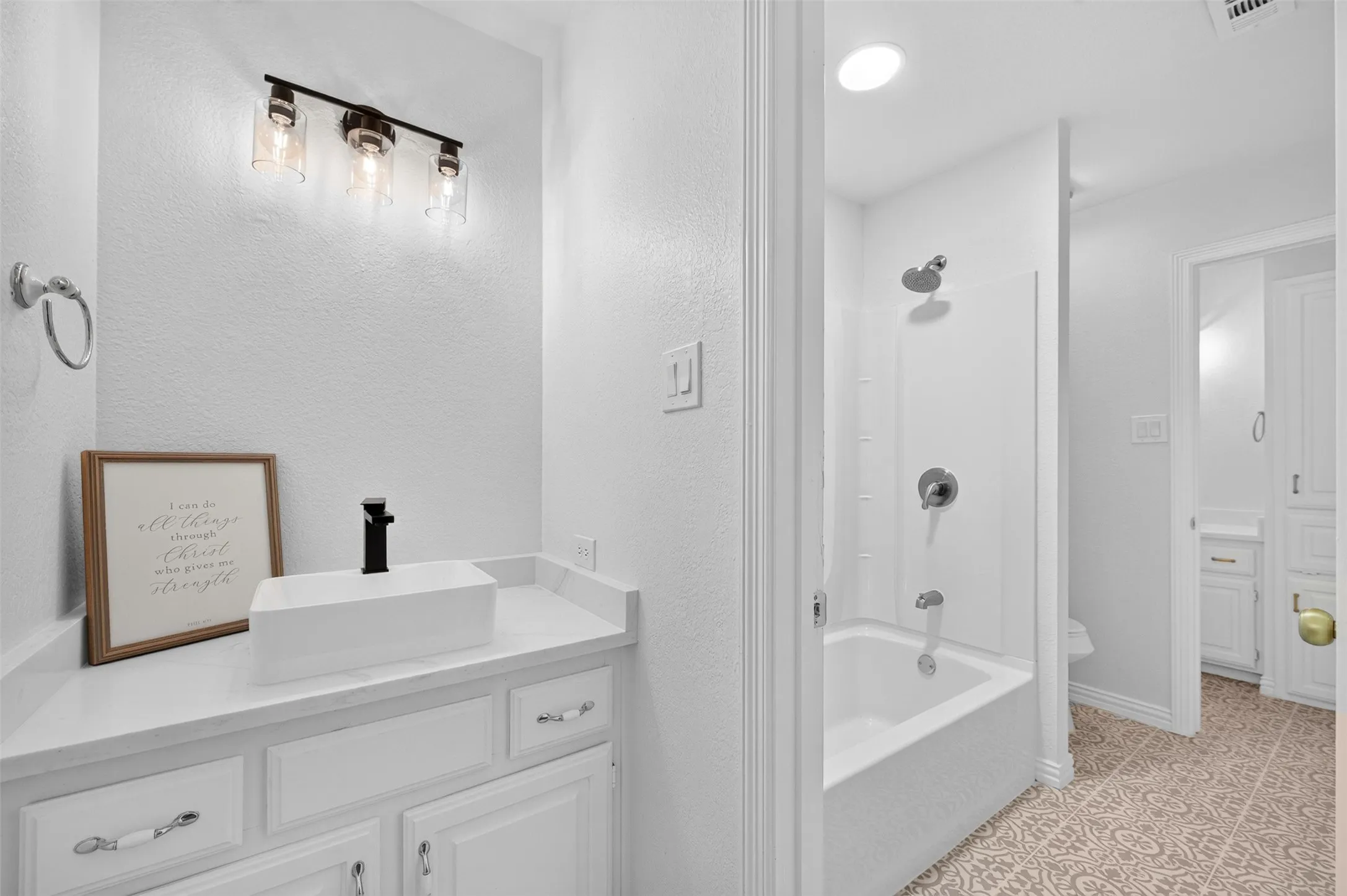 Single Family Residence For Rent in Dallas County , 247 Park Valley Drive, Coppell, Texas 75019, 4 Bedroom, 3 Bathroom, 2 Garage spaces, 2,981 Sqft, built in 1993, mls#21365715, Real Estate Agent in Coppell, Homes For Rent in Dallas county, Homes For Rent in Coppell, Realtor in Coppell Texas, Real Estate Brokerage Independent Realty Texas, Luminita Cordes Realtor