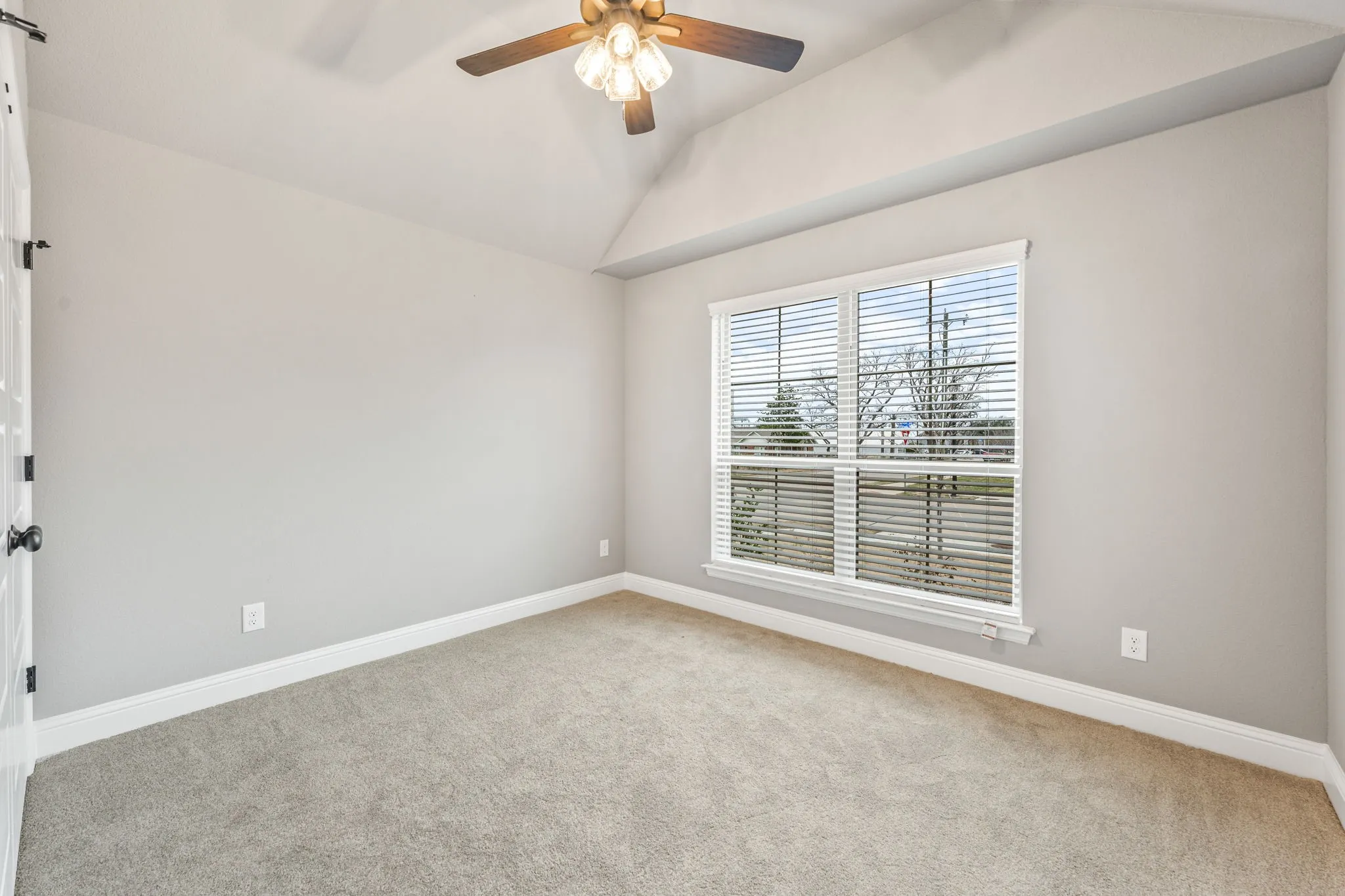 Single Family Residence For Rent in Parker County , 102 Clover Circle, Weatherford, Texas 76086, 3 Bedroom, 2 Bathroom, 2 Garage spaces, 1,623 Sqft, built in 2024, mls#21367142, Real Estate Agent in Weatherford, Homes For Rent in Parker county, Homes For Rent in Weatherford, Realtor in Weatherford Texas, Real Estate Brokerage Independent Realty Texas, Luminita Cordes Realtor