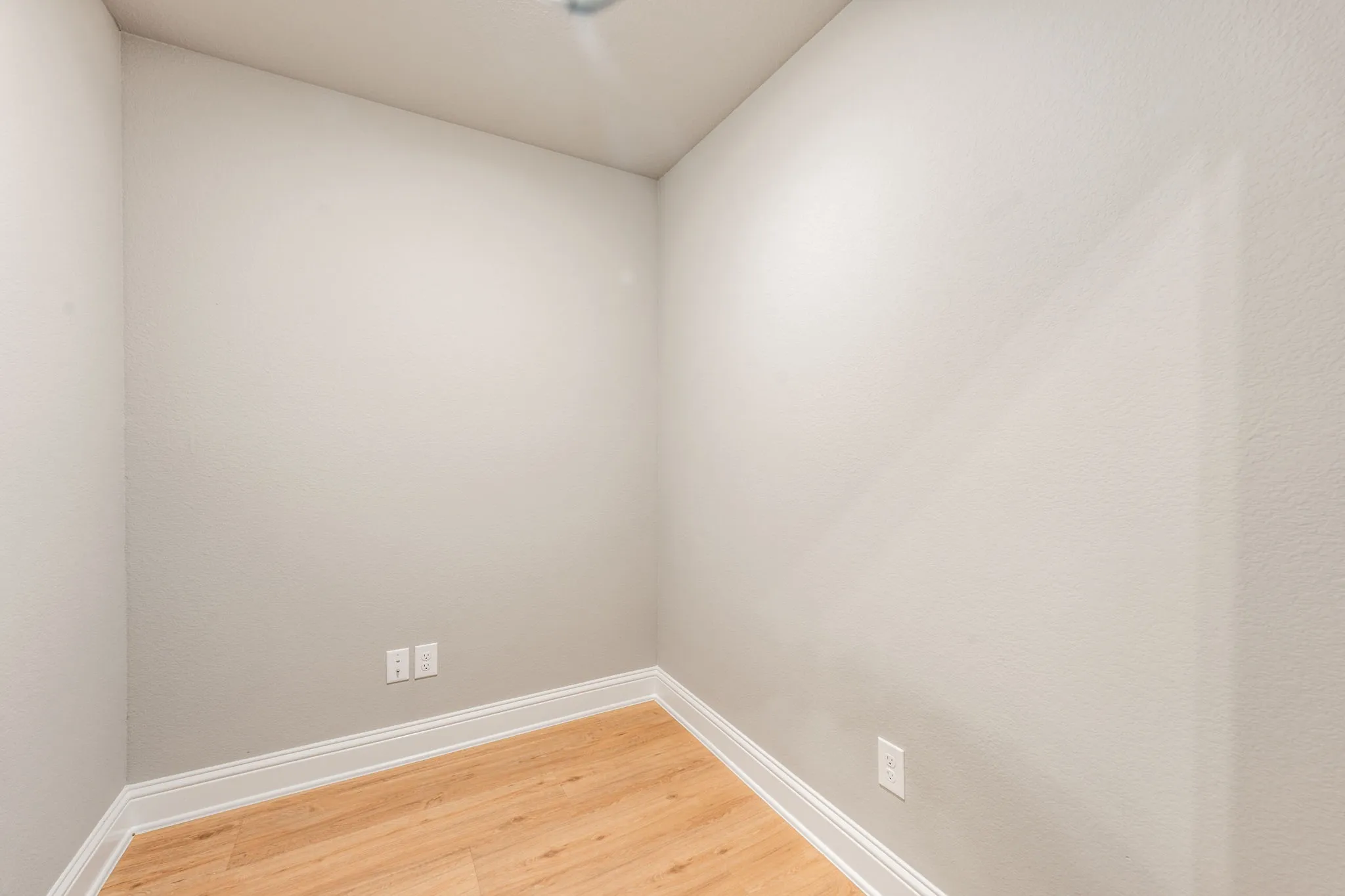 Single Family Residence For Rent in Parker County , 102 Clover Circle, Weatherford, Texas 76086, 3 Bedroom, 2 Bathroom, 2 Garage spaces, 1,623 Sqft, built in 2024, mls#21367142, Real Estate Agent in Weatherford, Homes For Rent in Parker county, Homes For Rent in Weatherford, Realtor in Weatherford Texas, Real Estate Brokerage Independent Realty Texas, Luminita Cordes Realtor