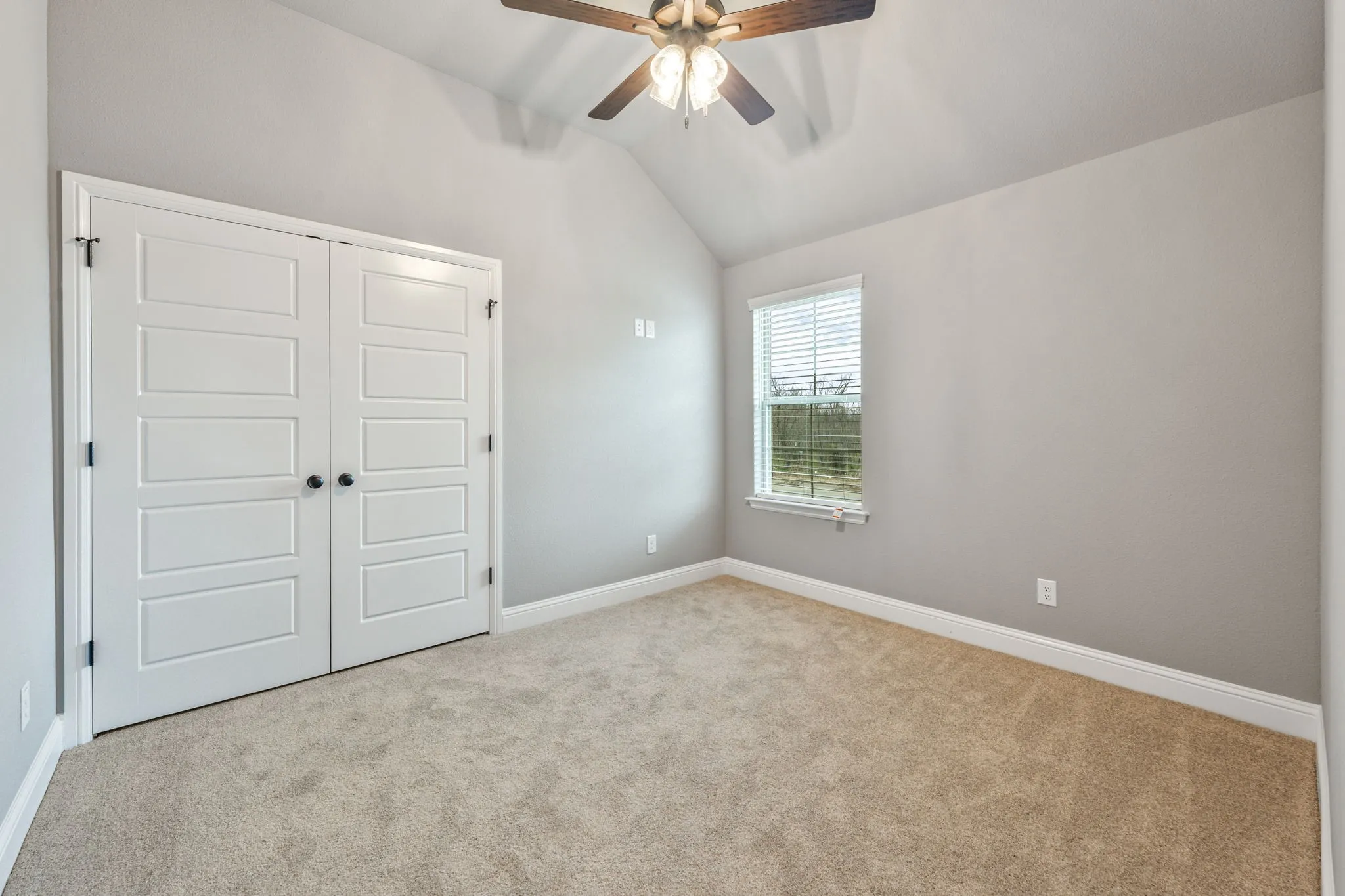 Single Family Residence For Rent in Parker County , 102 Clover Circle, Weatherford, Texas 76086, 3 Bedroom, 2 Bathroom, 2 Garage spaces, 1,623 Sqft, built in 2024, mls#21367142, Real Estate Agent in Weatherford, Homes For Rent in Parker county, Homes For Rent in Weatherford, Realtor in Weatherford Texas, Real Estate Brokerage Independent Realty Texas, Luminita Cordes Realtor