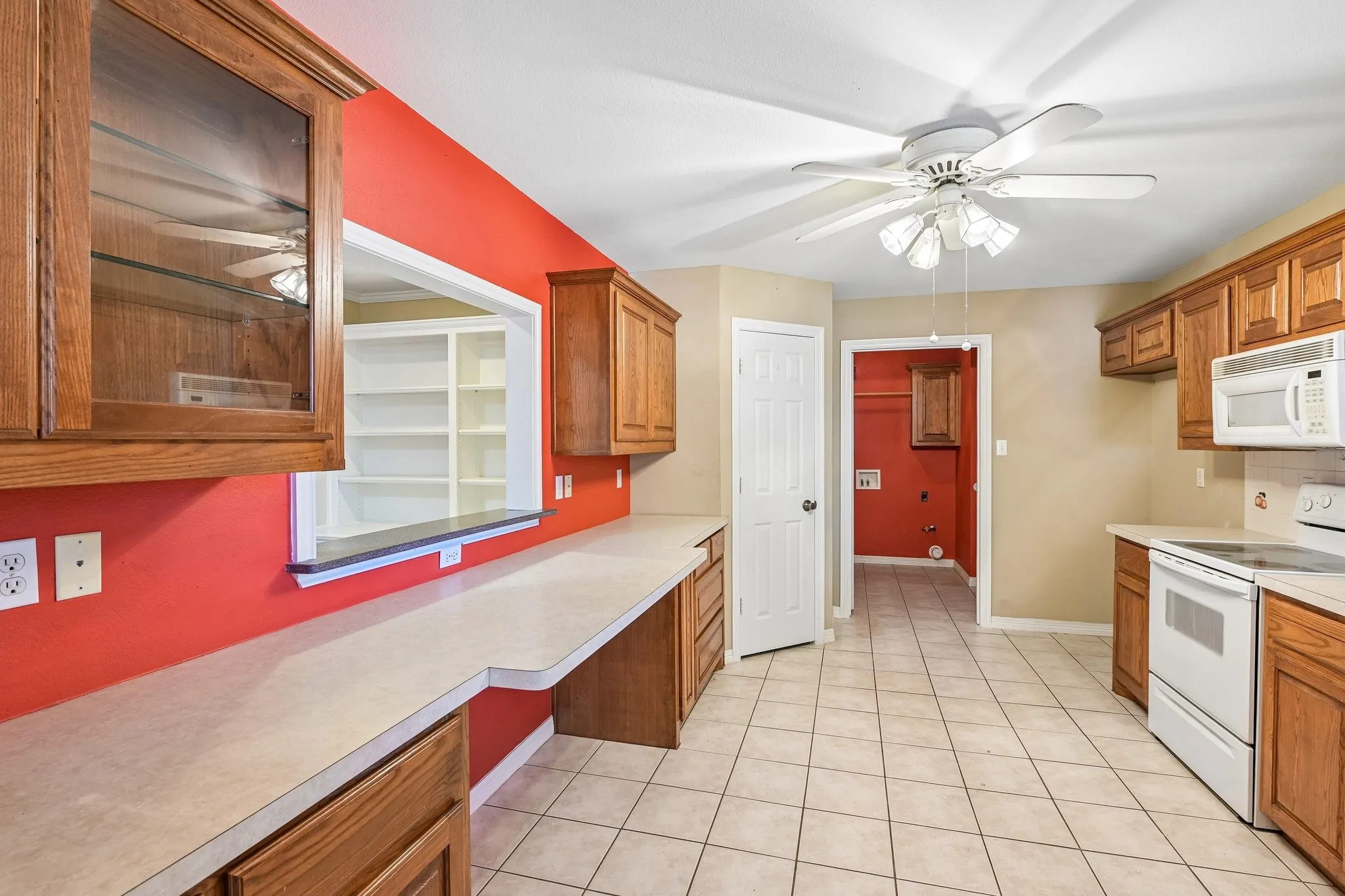 Single Family Residence For Sale in Ellis County , 702 Azalea Trail, Waxahachie, Texas 75165, 2 Bedroom, 2 Bathroom, 2 Garage spaces, 1,544 Sqft, built in 1999, mls#21367378, Real Estate Agent in Waxahachie, Homes For Sale in Ellis county, Homes For Sale in Waxahachie, Realtor in Waxahachie Texas, Real Estate Brokerage Independent Realty Texas, Luminita Cordes Realtor