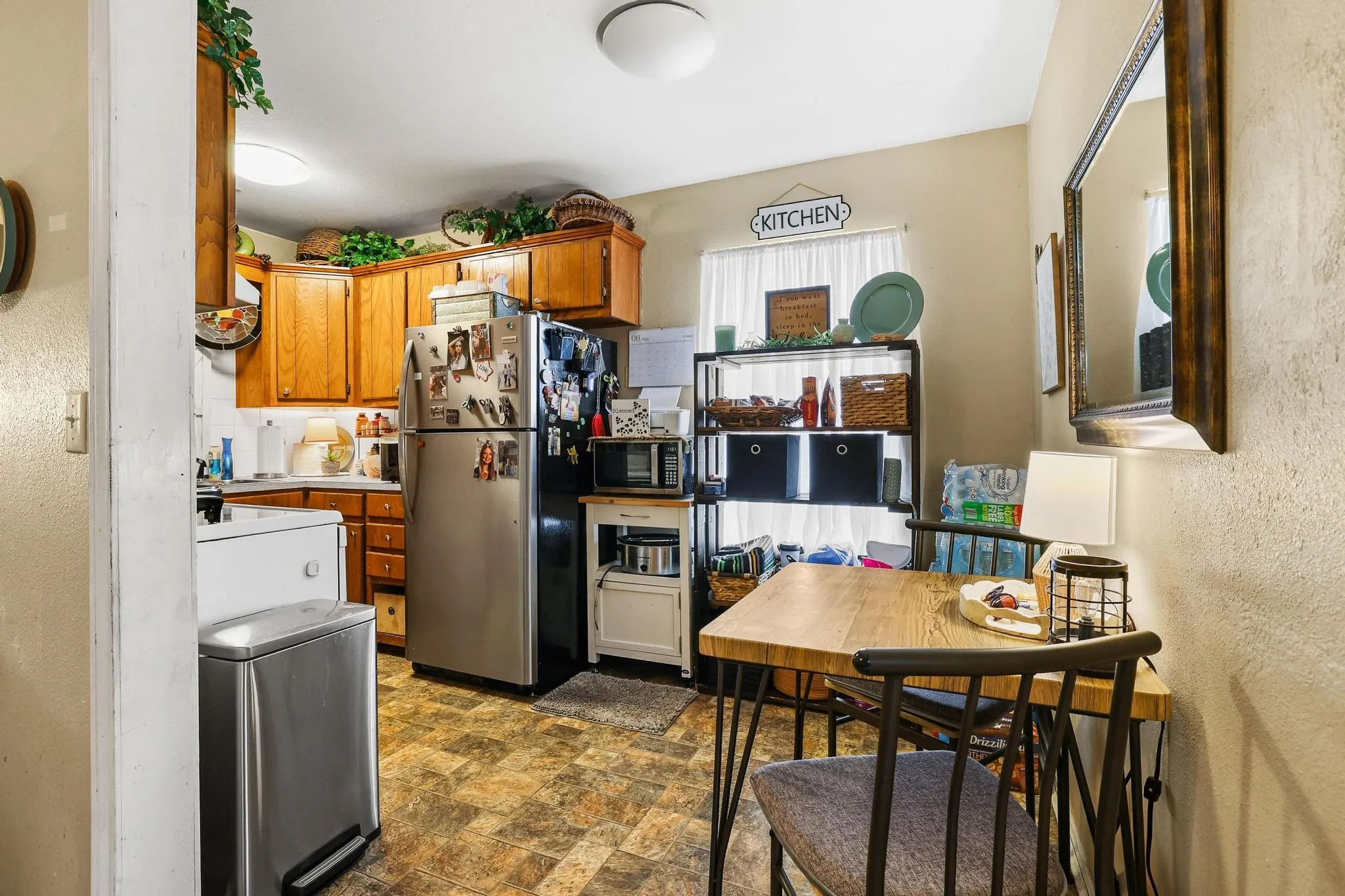 Dine in area in kitchen