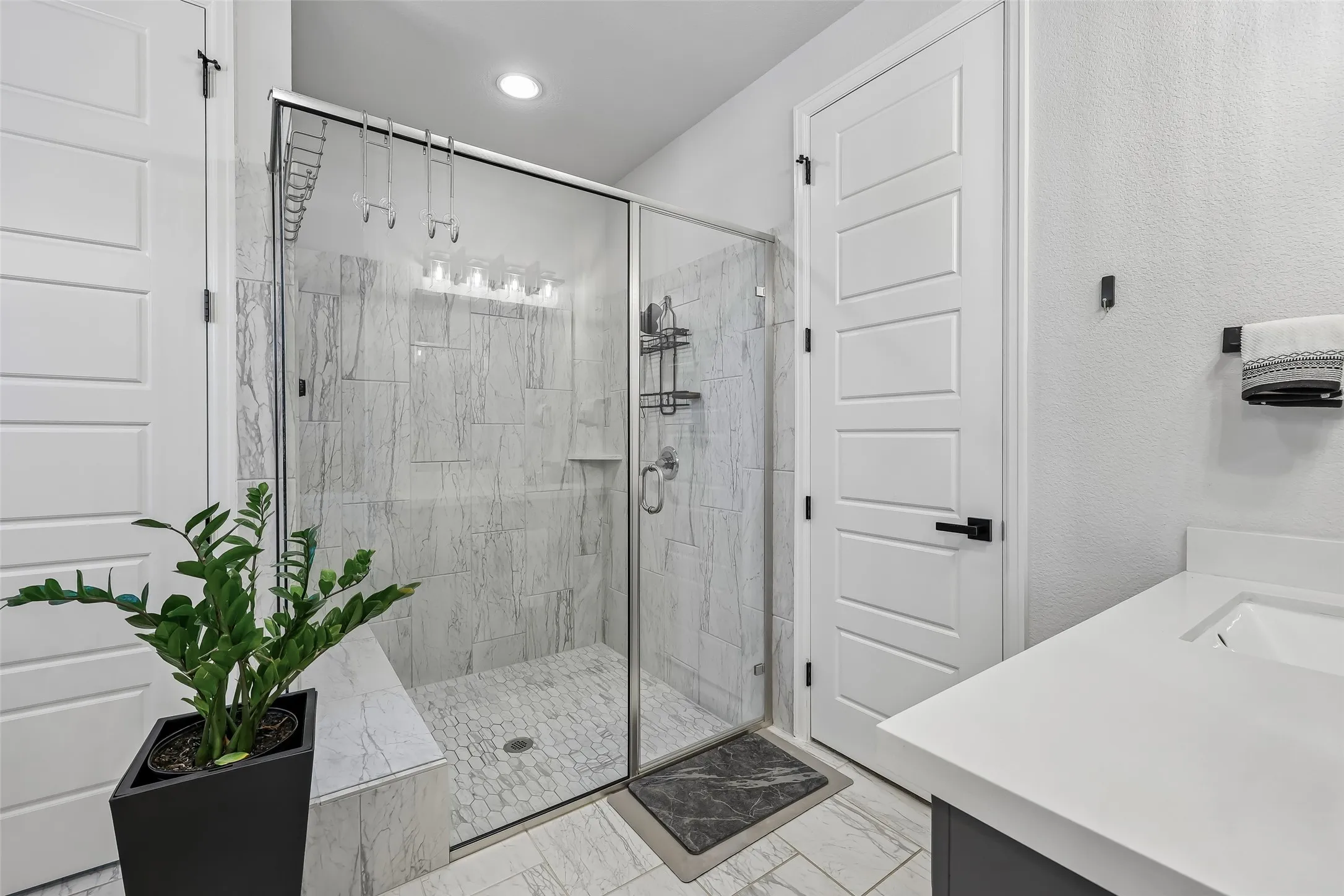 Single Family Residence For Sale in Denton County , 8513 Melrose, The Colony, Texas 75056, 3 Bedroom, 2 Bathroom, 2 Garage spaces, 1,911 Sqft, built in 2022, mls#21357946, Real Estate Agent in The Colony, Homes For Sale in Denton county, Homes For Sale in The Colony, Realtor in The Colony Texas, Real Estate Brokerage Independent Realty Texas, Luminita Cordes Realtor