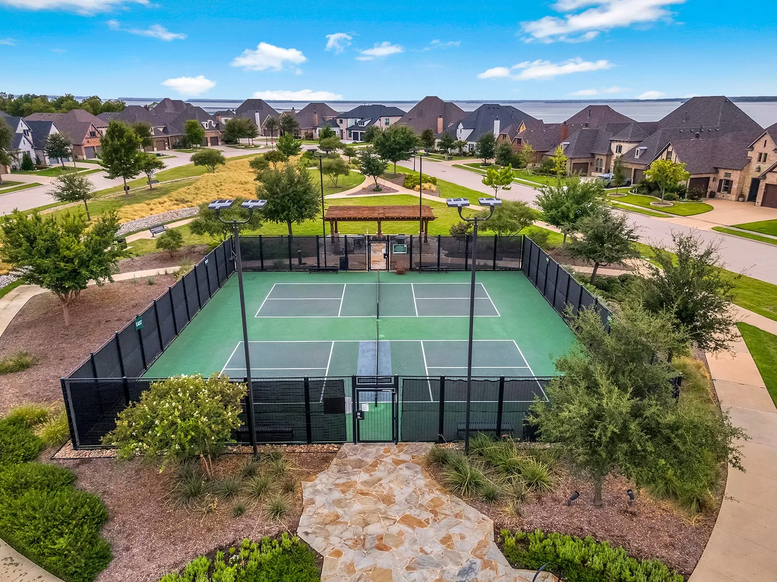 Single Family Residence For Sale in Denton County , 8513 Melrose, The Colony, Texas 75056, 3 Bedroom, 2 Bathroom, 2 Garage spaces, 1,911 Sqft, built in 2022, mls#21357946, Real Estate Agent in The Colony, Homes For Sale in Denton county, Homes For Sale in The Colony, Realtor in The Colony Texas, Real Estate Brokerage Independent Realty Texas, Luminita Cordes Realtor