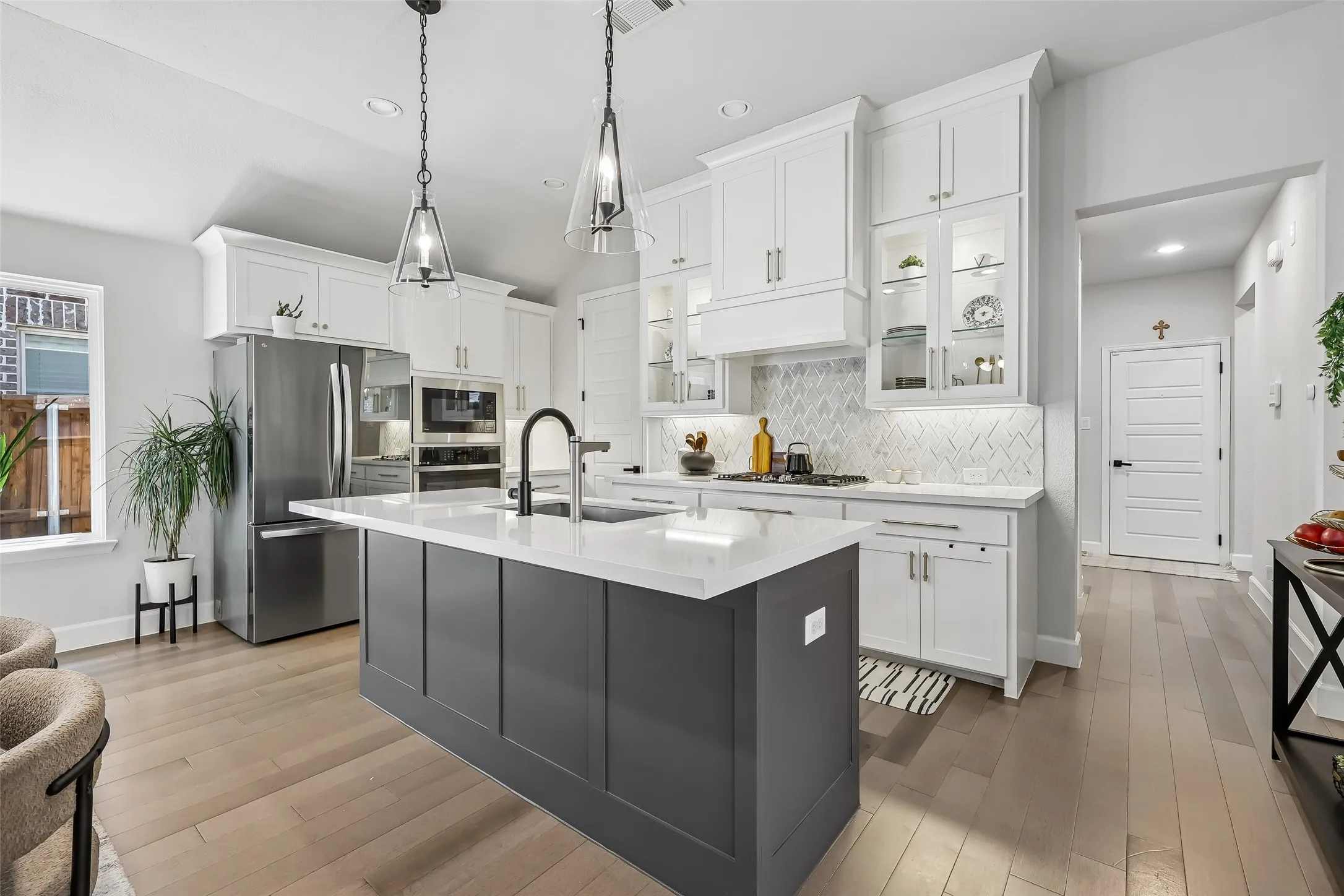 Single Family Residence For Sale in Denton County , 8513 Melrose, The Colony, Texas 75056, 3 Bedroom, 2 Bathroom, 2 Garage spaces, 1,911 Sqft, built in 2022, mls#21357946, Real Estate Agent in The Colony, Homes For Sale in Denton county, Homes For Sale in The Colony, Realtor in The Colony Texas, Real Estate Brokerage Independent Realty Texas, Luminita Cordes Realtor
