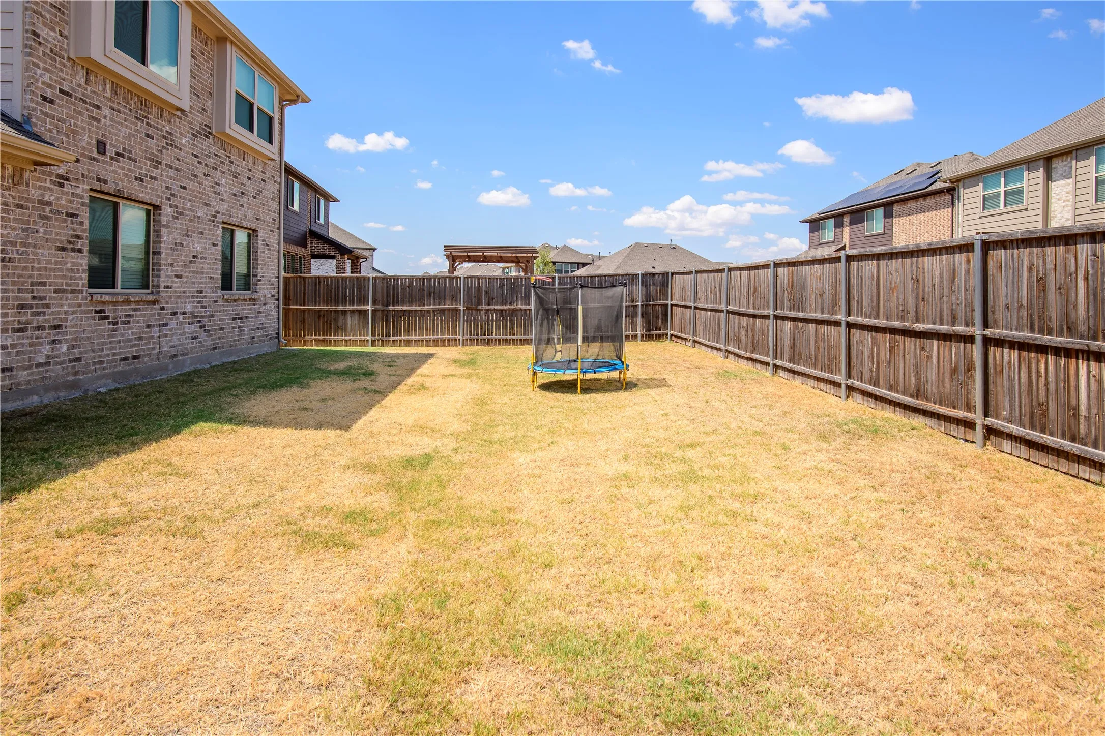 Single Family Residence For Sale in Denton County , 1305 Starlight Avenue, Aubrey, Texas 76227, 4 Bedroom, 3 Bathroom, 1 Garage spaces, 2,456 Sqft, built in 2020, mls#21355109, Real Estate Agent in Aubrey, Homes For Sale in Denton county, Homes For Sale in Aubrey, Realtor in Aubrey Texas, Real Estate Brokerage Independent Realty Texas, Luminita Cordes Realtor