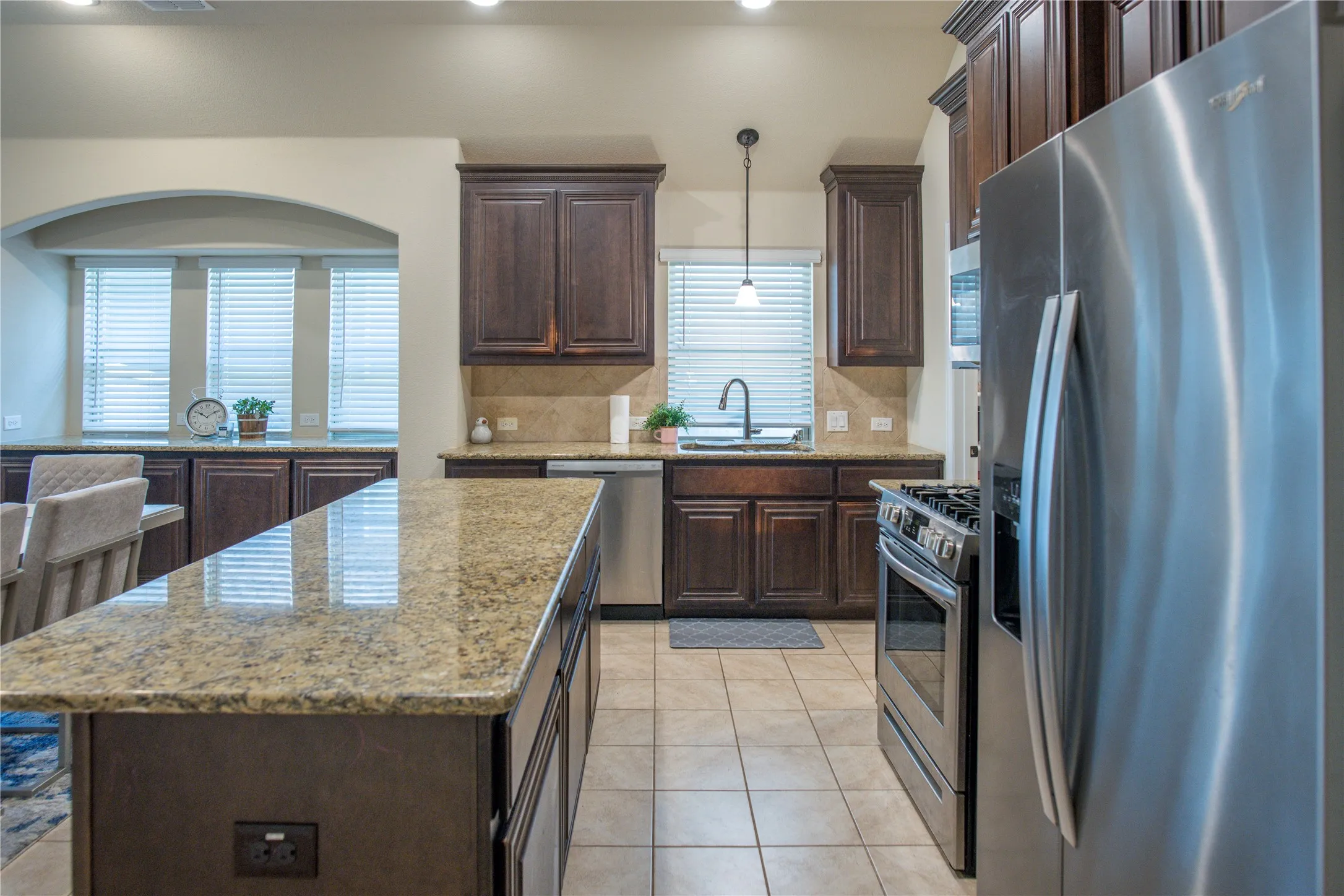 Single Family Residence For Sale in Denton County , 1305 Starlight Avenue, Aubrey, Texas 76227, 4 Bedroom, 3 Bathroom, 1 Garage spaces, 2,456 Sqft, built in 2020, mls#21355109, Real Estate Agent in Aubrey, Homes For Sale in Denton county, Homes For Sale in Aubrey, Realtor in Aubrey Texas, Real Estate Brokerage Independent Realty Texas, Luminita Cordes Realtor
