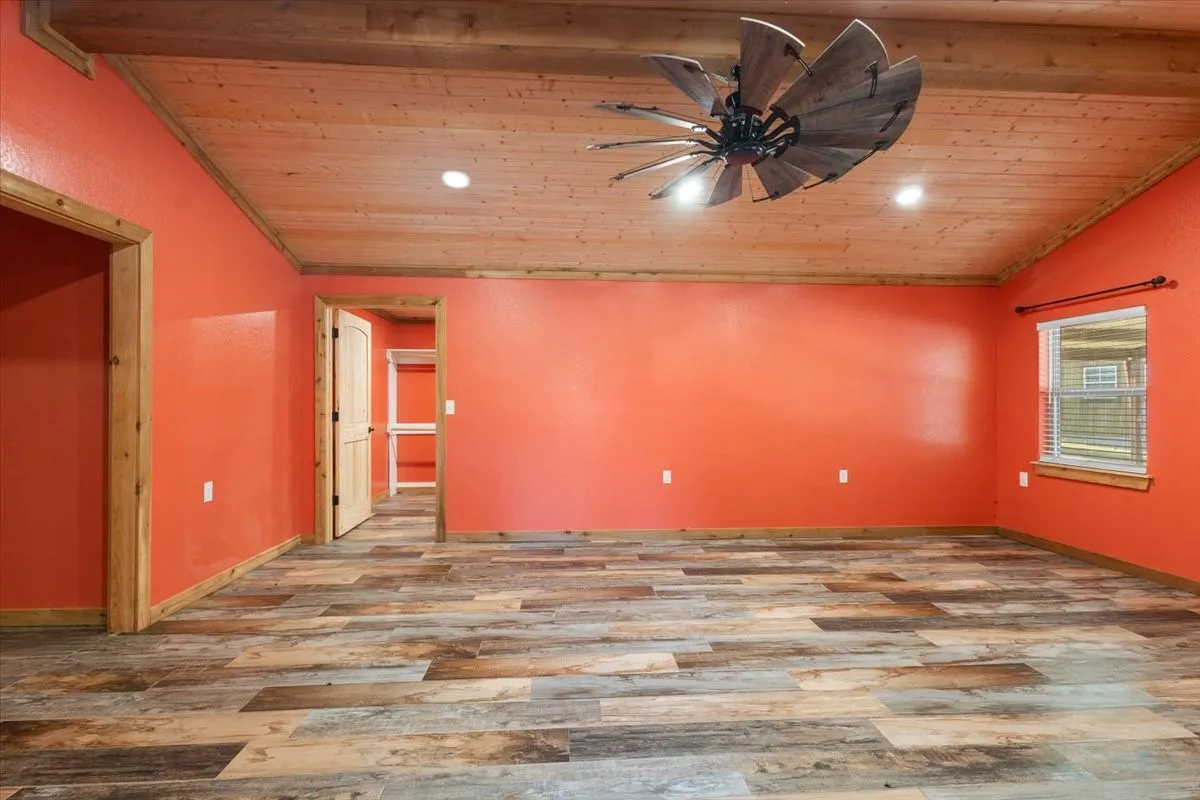 Single Family Residence For Sale in Upshur County , 5015 726, Gilmer, Texas 75645, 4 Bedroom, 2 Bathroom, Garage spaces, 2,600 Sqft, built in 1978, mls#21367399, Real Estate Agent in Gilmer, Homes For Sale in Upshur county, Homes For Sale in Gilmer, Realtor in Gilmer Texas, Real Estate Brokerage Independent Realty Texas, Luminita Cordes Realtor