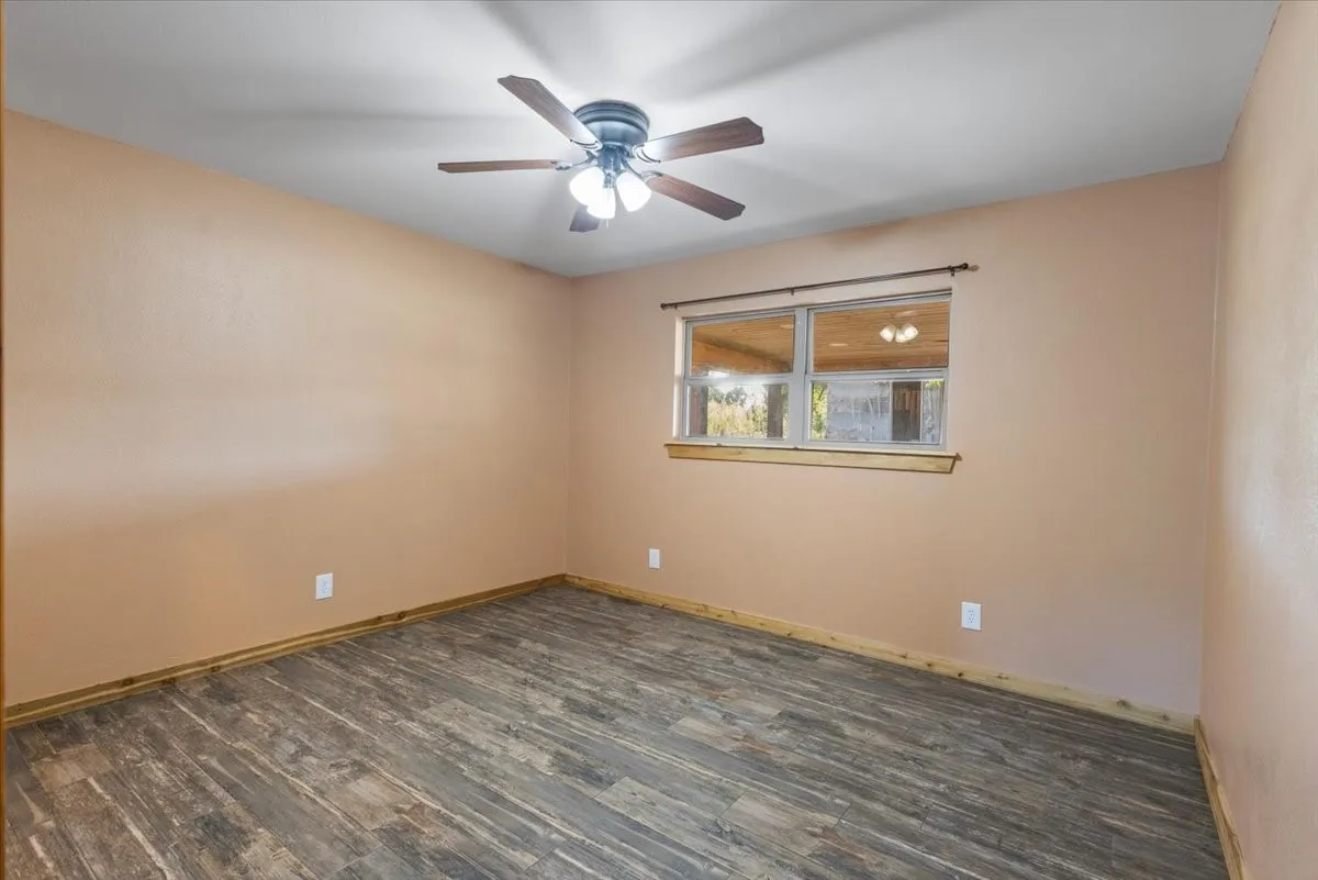 Single Family Residence For Sale in Upshur County , 5015 726, Gilmer, Texas 75645, 4 Bedroom, 2 Bathroom, Garage spaces, 2,600 Sqft, built in 1978, mls#21367399, Real Estate Agent in Gilmer, Homes For Sale in Upshur county, Homes For Sale in Gilmer, Realtor in Gilmer Texas, Real Estate Brokerage Independent Realty Texas, Luminita Cordes Realtor