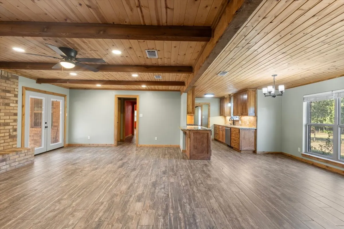 Single Family Residence For Sale in Upshur County , 5015 726, Gilmer, Texas 75645, 4 Bedroom, 2 Bathroom, Garage spaces, 2,600 Sqft, built in 1978, mls#21367399, Real Estate Agent in Gilmer, Homes For Sale in Upshur county, Homes For Sale in Gilmer, Realtor in Gilmer Texas, Real Estate Brokerage Independent Realty Texas, Luminita Cordes Realtor