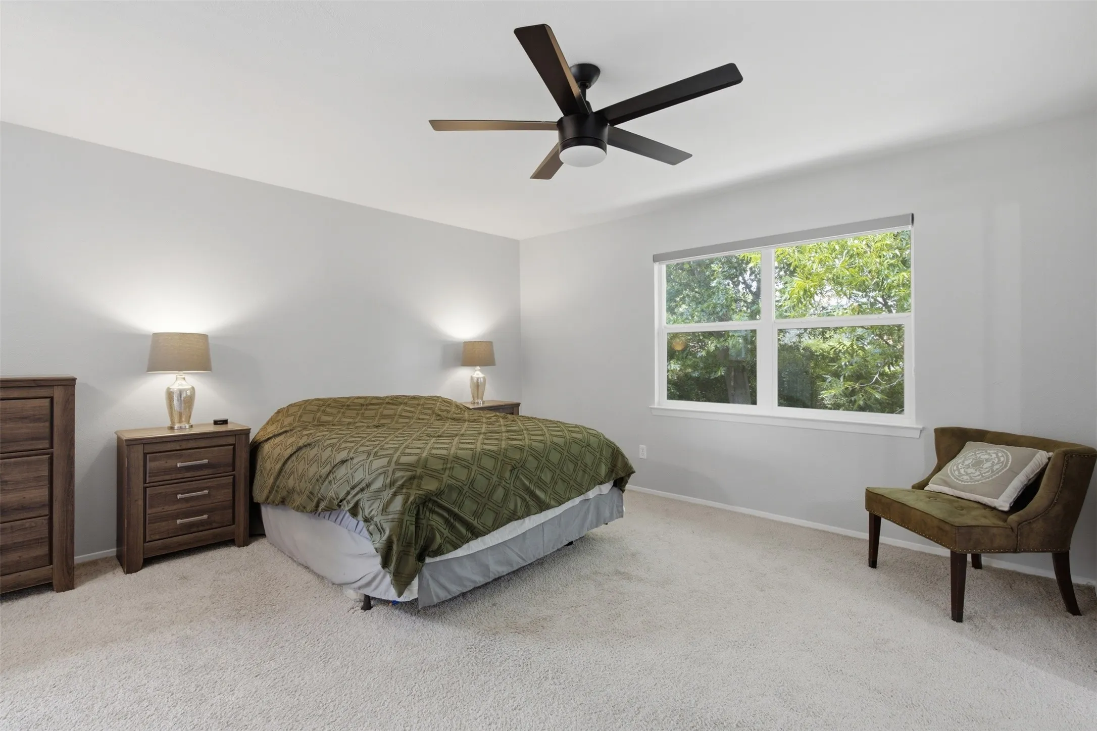 Single Family Residence For Sale in Dallas County , 13231 Veronica Road, Farmers Branch, Texas 75234, 4 Bedroom, 3 Bathroom, 2 Garage spaces, 1,820 Sqft, built in 1963, mls#21367410, Real Estate Agent in Farmers Branch, Homes For Sale in Dallas county, Homes For Sale in Farmers Branch, Realtor in Farmers Branch Texas, Real Estate Brokerage Independent Realty Texas, Luminita Cordes Realtor