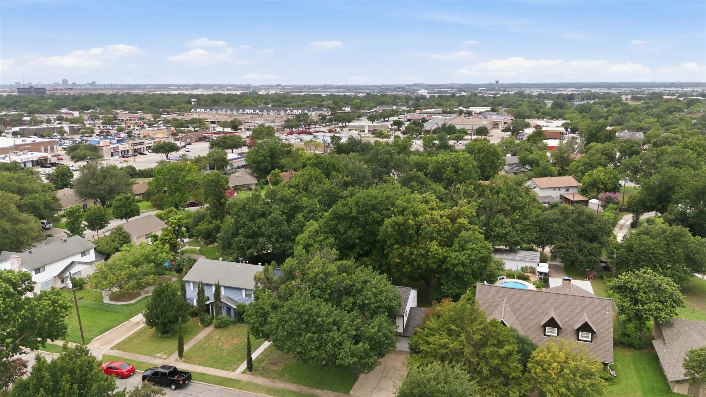 Single Family Residence For Sale in Dallas County , 13231 Veronica Road, Farmers Branch, Texas 75234, 4 Bedroom, 3 Bathroom, 2 Garage spaces, 1,820 Sqft, built in 1963, mls#21367410, Real Estate Agent in Farmers Branch, Homes For Sale in Dallas county, Homes For Sale in Farmers Branch, Realtor in Farmers Branch Texas, Real Estate Brokerage Independent Realty Texas, Luminita Cordes Realtor