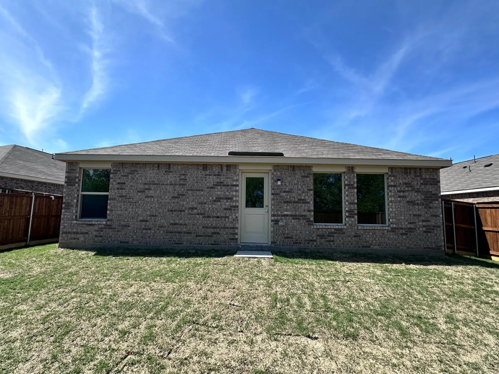 Single Family Residence For Rent in Denton County , 1521 Vattier Street, Little Elm, Texas 75068, 4 Bedroom, 3 Bathroom, 2 Garage spaces, 1,743 Sqft, built in 2023, mls#21351515, Real Estate Agent in Little Elm, Homes For Rent in Denton county, Homes For Rent in Little Elm, Realtor in Little Elm Texas, Real Estate Brokerage Independent Realty Texas, Luminita Cordes Realtor