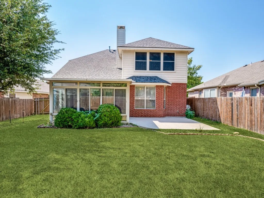 Single Family Residence For Sale in Denton County , 4205 Creek Falls Drive, Corinth, Texas 76208, 4 Bedroom, 3 Bathroom, 2 Garage spaces, 2,821 Sqft, built in 2002, mls#21363217, Real Estate Agent in Corinth, Homes For Sale in Denton county, Homes For Sale in Corinth, Realtor in Corinth Texas, Real Estate Brokerage Independent Realty Texas, Luminita Cordes Realtor