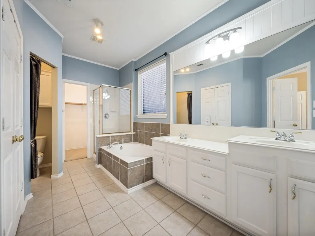 Single Family Residence For Sale in Denton County , 4205 Creek Falls Drive, Corinth, Texas 76208, 4 Bedroom, 3 Bathroom, 2 Garage spaces, 2,821 Sqft, built in 2002, mls#21363217, Real Estate Agent in Corinth, Homes For Sale in Denton county, Homes For Sale in Corinth, Realtor in Corinth Texas, Real Estate Brokerage Independent Realty Texas, Luminita Cordes Realtor
