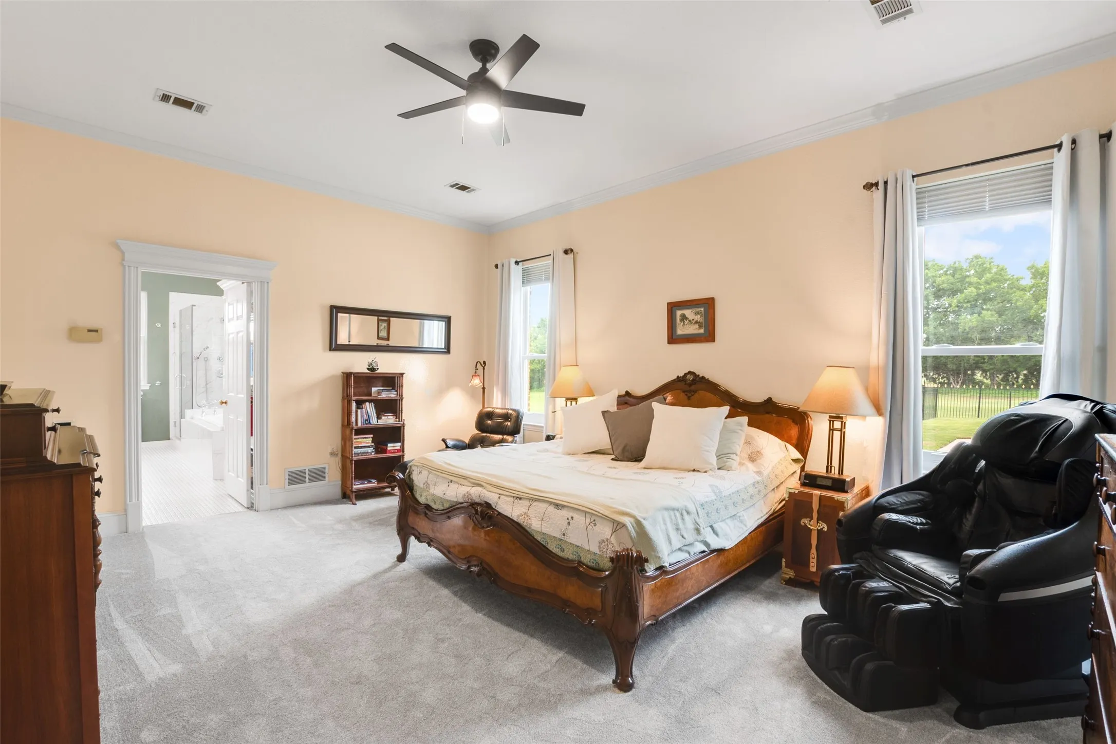 Single Family Residence For Sale in Rockwall County , 404 High Meadow Lane, Heath, Texas 75032, 4 Bedroom, 4 Bathroom, 3 Garage spaces, 3,434 Sqft, built in 1994, mls#21367069, Real Estate Agent in Heath, Homes For Sale in Rockwall county, Homes For Sale in Heath, Realtor in Heath Texas, Real Estate Brokerage Independent Realty Texas, Luminita Cordes Realtor