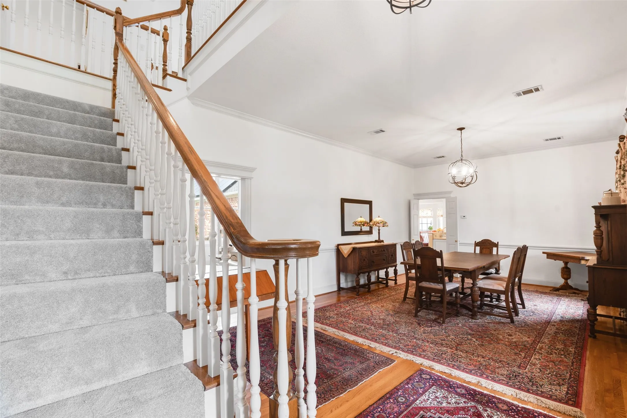 Single Family Residence For Sale in Rockwall County , 404 High Meadow Lane, Heath, Texas 75032, 4 Bedroom, 4 Bathroom, 3 Garage spaces, 3,434 Sqft, built in 1994, mls#21367069, Real Estate Agent in Heath, Homes For Sale in Rockwall county, Homes For Sale in Heath, Realtor in Heath Texas, Real Estate Brokerage Independent Realty Texas, Luminita Cordes Realtor