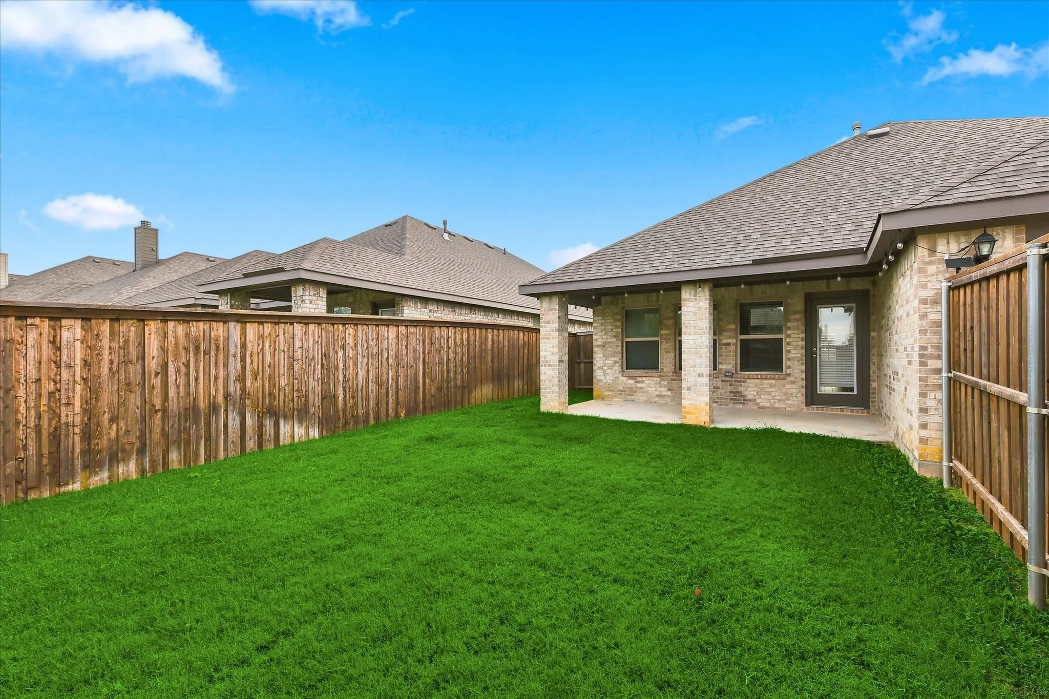 Single Family Residence For Rent in Ellis County , 355 Freestall Drive, Midlothian, Texas 76065, 4 Bedroom, 2 Bathroom, 2 Garage spaces, 1,940 Sqft, built in 2024, mls#21367420, Real Estate Agent in Midlothian, Homes For Rent in Ellis county, Homes For Rent in Midlothian, Realtor in Midlothian Texas, Real Estate Brokerage Independent Realty Texas, Luminita Cordes Realtor