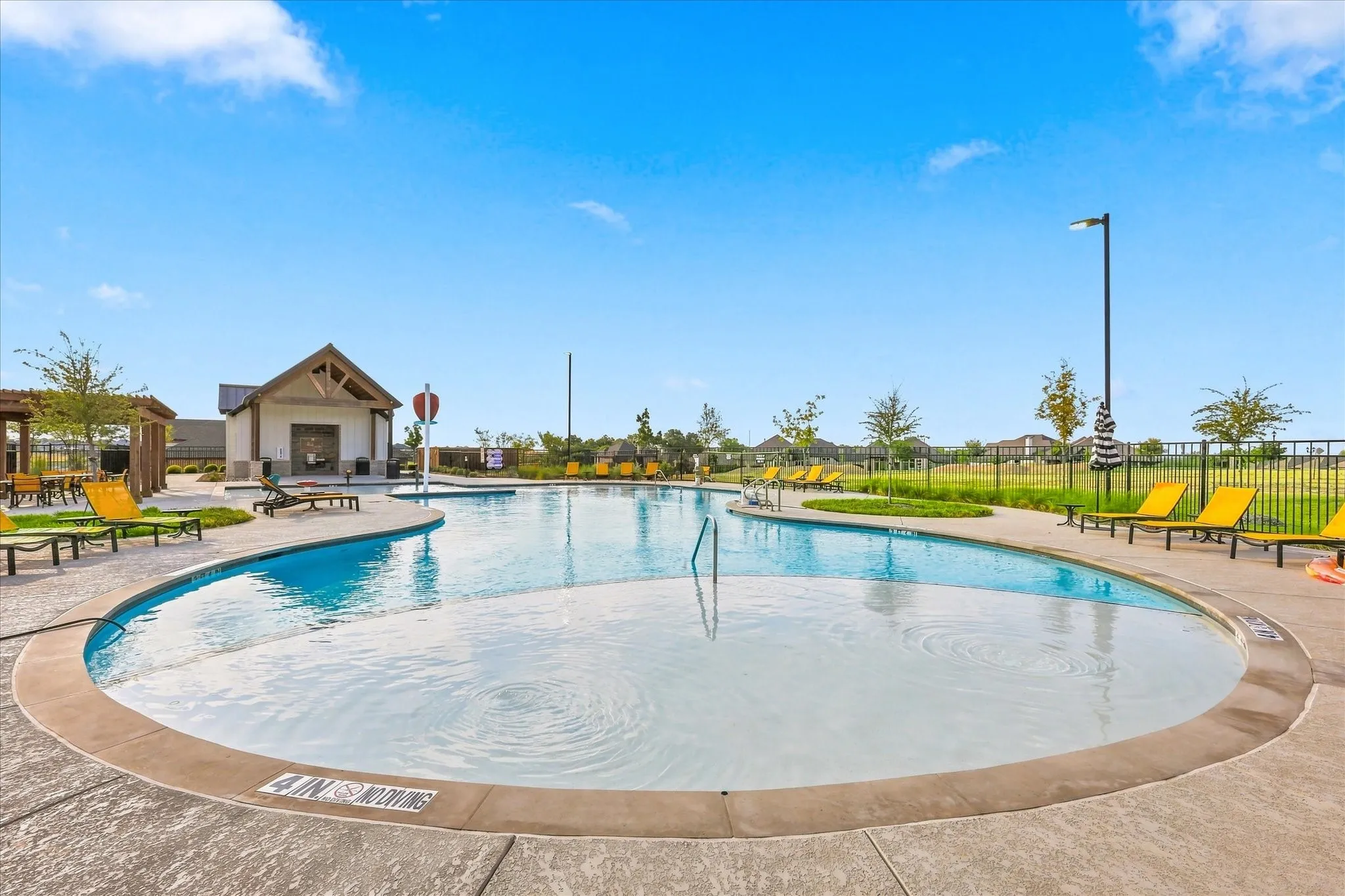 Single Family Residence For Rent in Ellis County , 355 Freestall Drive, Midlothian, Texas 76065, 4 Bedroom, 2 Bathroom, 2 Garage spaces, 1,940 Sqft, built in 2024, mls#21367420, Real Estate Agent in Midlothian, Homes For Rent in Ellis county, Homes For Rent in Midlothian, Realtor in Midlothian Texas, Real Estate Brokerage Independent Realty Texas, Luminita Cordes Realtor