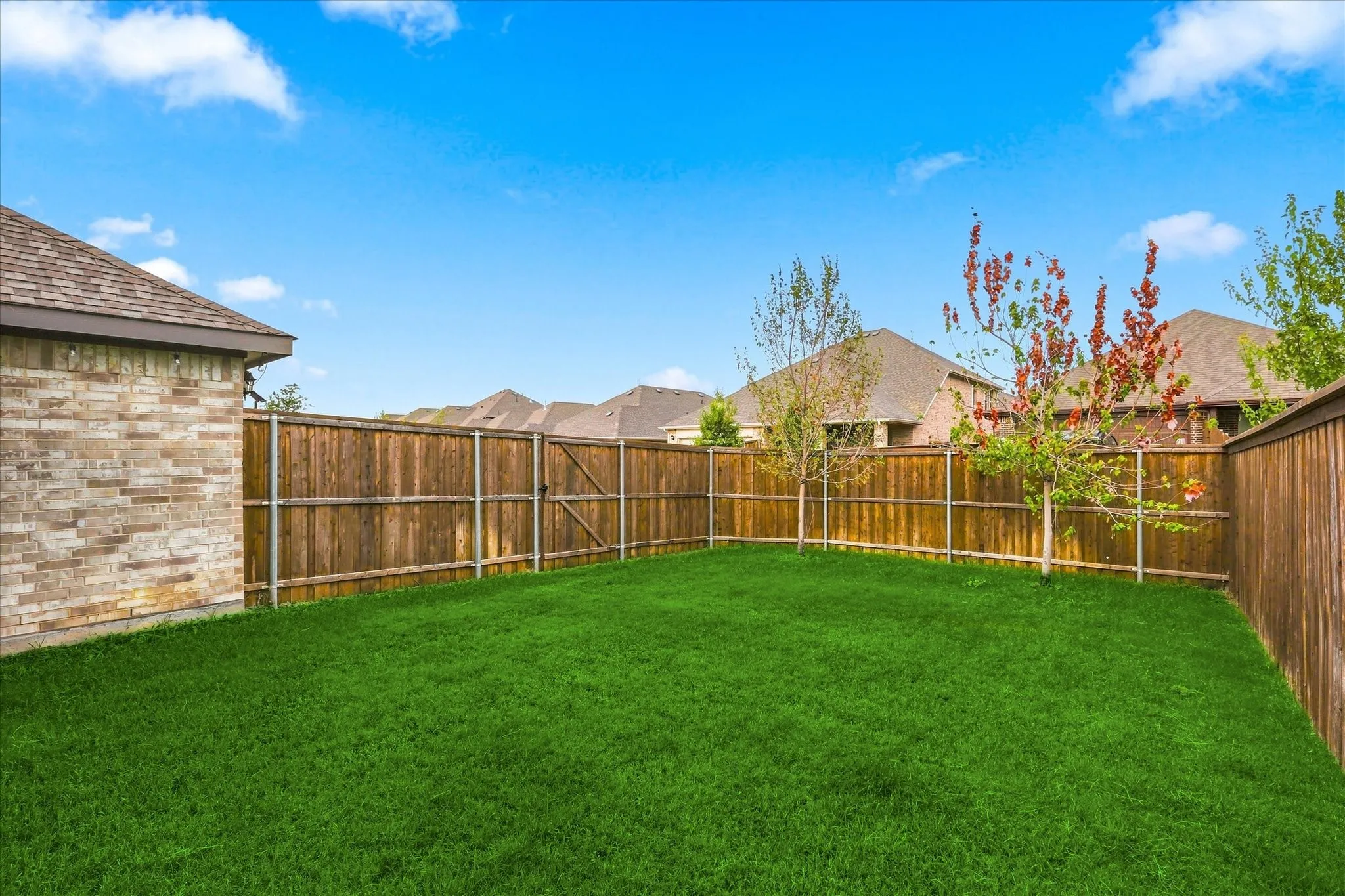 Single Family Residence For Rent in Ellis County , 355 Freestall Drive, Midlothian, Texas 76065, 4 Bedroom, 2 Bathroom, 2 Garage spaces, 1,940 Sqft, built in 2024, mls#21367420, Real Estate Agent in Midlothian, Homes For Rent in Ellis county, Homes For Rent in Midlothian, Realtor in Midlothian Texas, Real Estate Brokerage Independent Realty Texas, Luminita Cordes Realtor
