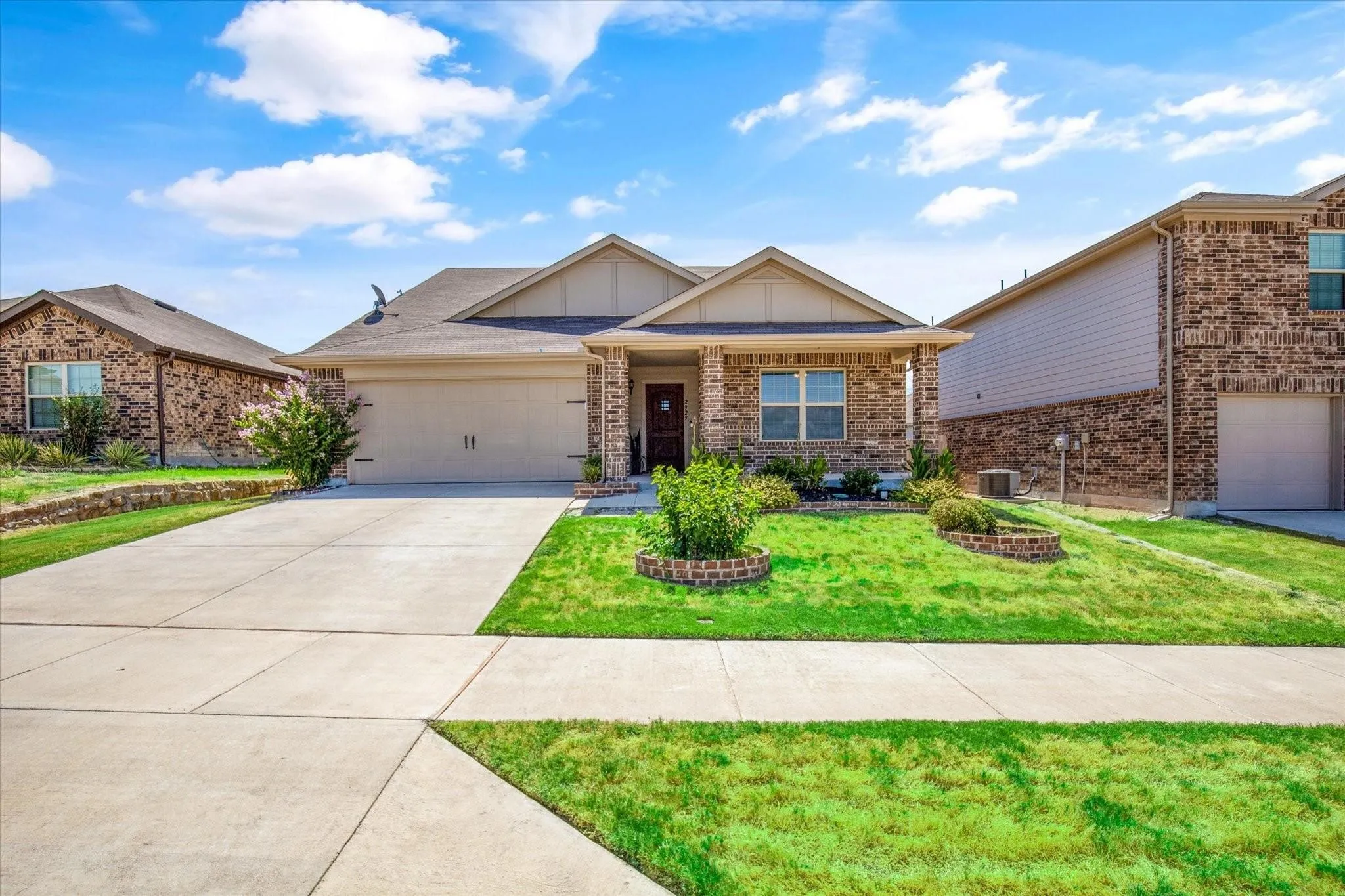 Single Family Residence For Rent in Tarrant County , 2929 Spotted Fawn Drive, Fort Worth, Texas 76108, 4 Bedroom, 3 Bathroom, 2 Garage spaces, 3,046 Sqft, built in 2019, mls#21367162, Real Estate Agent in Fort Worth, Homes For Rent in Tarrant county, Homes For Rent in Fort Worth, Realtor in Fort Worth Texas, Real Estate Brokerage Independent Realty Texas, Luminita Cordes Realtor