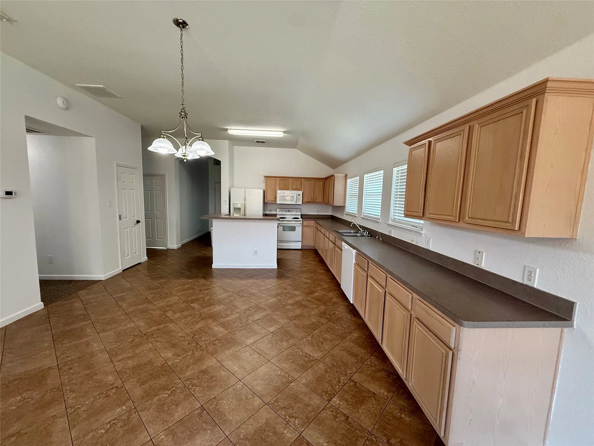 Single Family Residence For Rent in Collin County , 104 Cobblestone Drive, Wylie, Texas 75098, 3 Bedroom, 2 Bathroom, 2 Garage spaces, 1,742 Sqft, built in 2001, mls#21364619, Real Estate Agent in Wylie, Homes For Rent in Collin county, Homes For Rent in Wylie, Realtor in Wylie Texas, Real Estate Brokerage Independent Realty Texas, Luminita Cordes Realtor