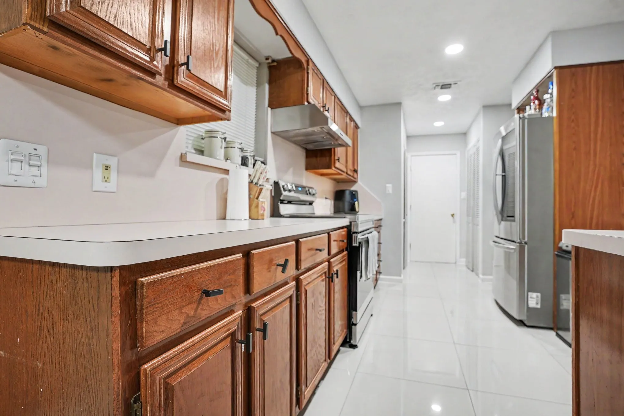 Single Family Residence For Sale in Dallas County , 618 Thrush Avenue, Duncanville, Texas 75116, 3 Bedroom, 2 Bathroom, 2 Garage spaces, 1,083 Sqft, built in 1963, mls#21367436, Real Estate Agent in Duncanville, Homes For Sale in Dallas county, Homes For Sale in Duncanville, Realtor in Duncanville Texas, Real Estate Brokerage Independent Realty Texas, Luminita Cordes Realtor