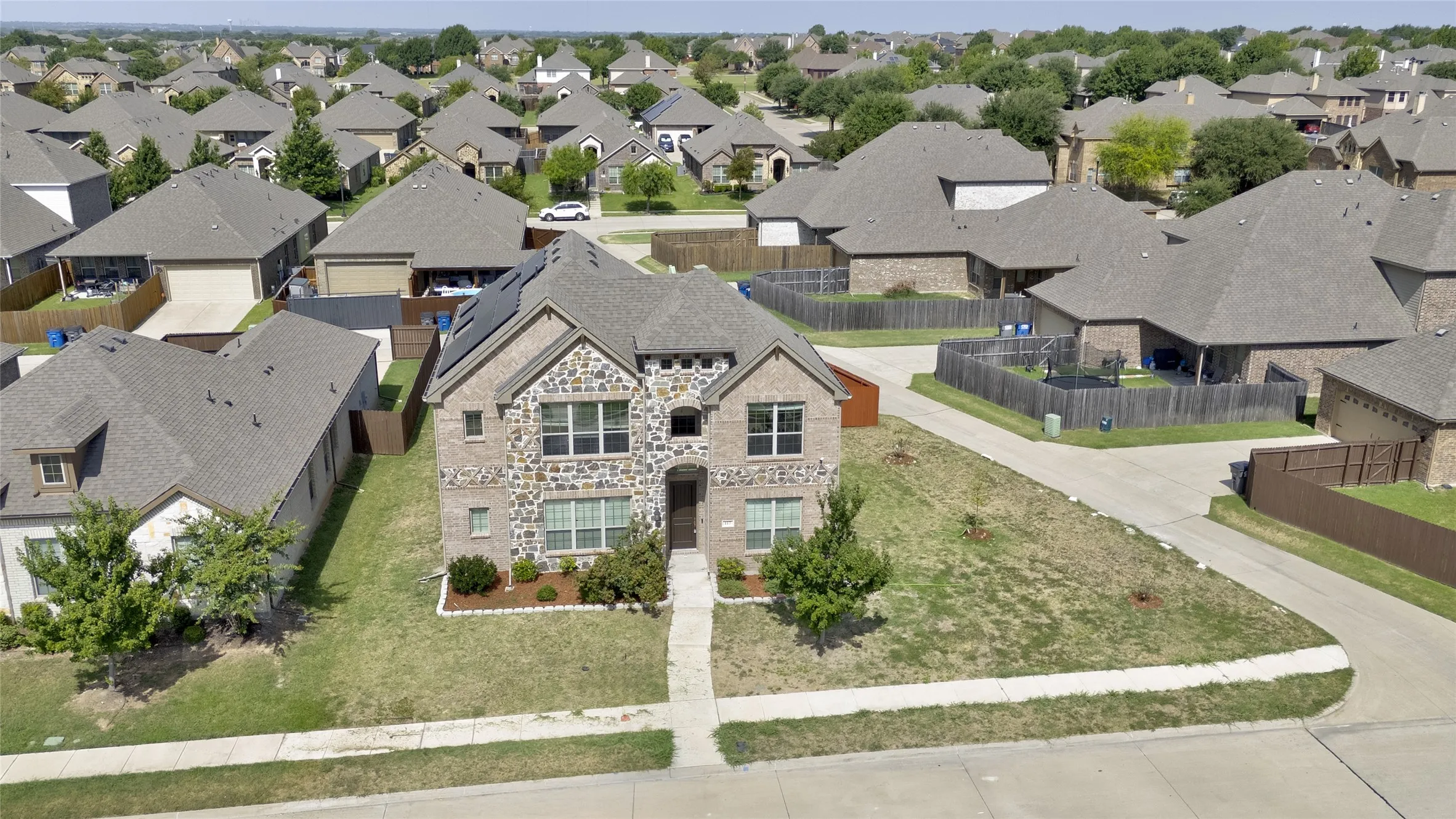 Single Family Residence For Sale in Ellis County , 117 Melody Way, Red Oak, Texas 75154, 5 Bedroom, 4 Bathroom, 2 Garage spaces, 2,963 Sqft, built in 2021, mls#21346422, Real Estate Agent in Red Oak, Homes For Sale in Ellis county, Homes For Sale in Red Oak, Realtor in Red Oak Texas, Real Estate Brokerage Independent Realty Texas, Luminita Cordes Realtor