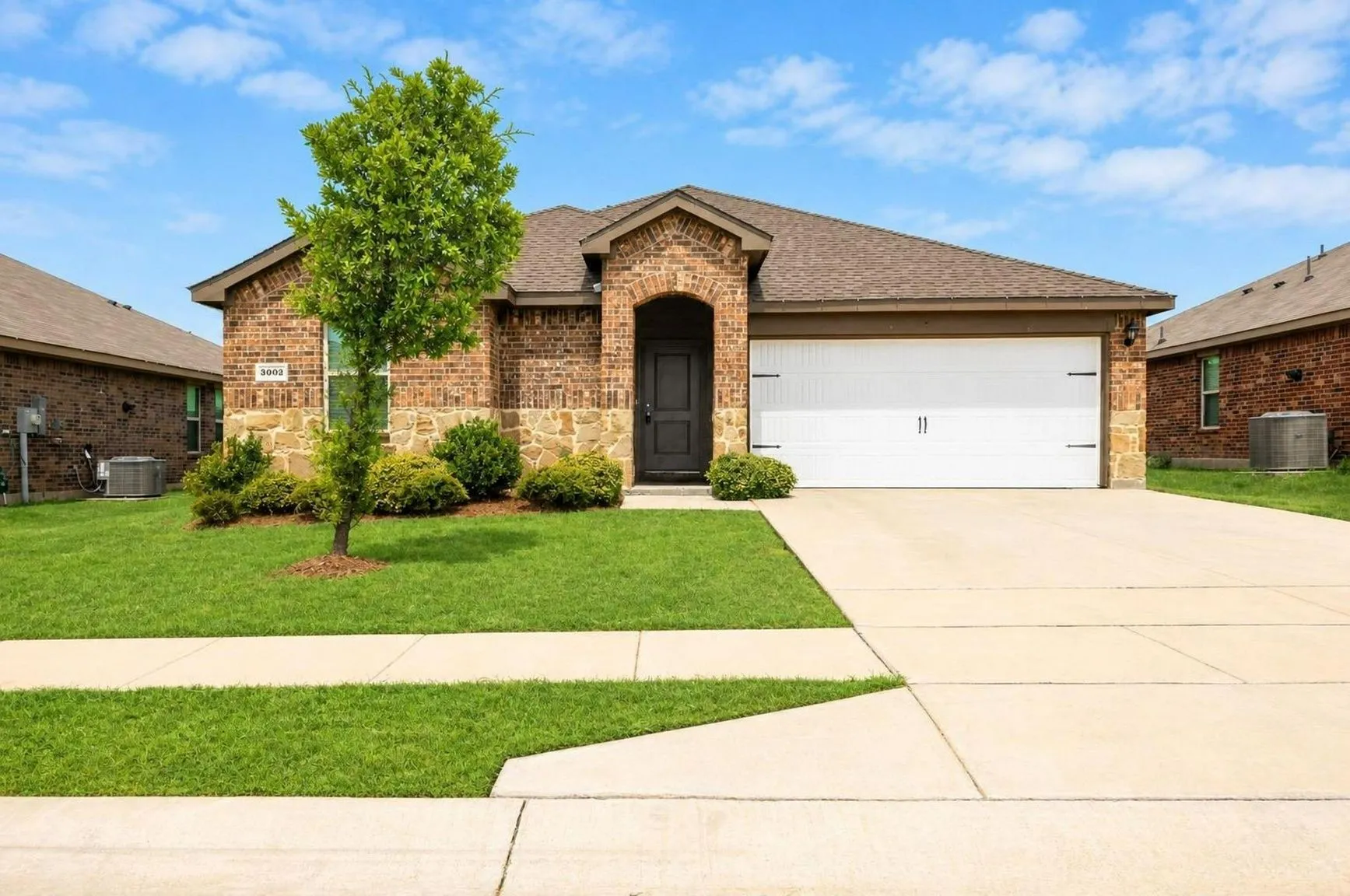 Single Family Residence For Sale in Kaufman County , 3002 Shetland Street, Forney, Texas 75126, 3 Bedroom, 2 Bathroom, 2 Garage spaces, 1,286 Sqft, built in 2020, mls#21367442, Real Estate Agent in Forney, Homes For Sale in Kaufman county, Homes For Sale in Forney, Realtor in Forney Texas, Real Estate Brokerage Independent Realty Texas, Luminita Cordes Realtor