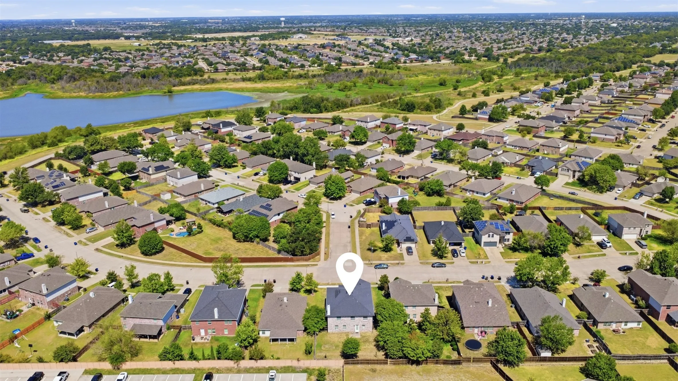 Single Family Residence For Sale in Collin County , 1005 Ann Drive, Wylie, Texas 75098, 5 Bedroom, 3 Bathroom, 2 Garage spaces, 3,443 Sqft, built in 2003, mls#21355896, Real Estate Agent in Wylie, Homes For Sale in Collin county, Homes For Sale in Wylie, Realtor in Wylie Texas, Real Estate Brokerage Independent Realty Texas, Luminita Cordes Realtor
