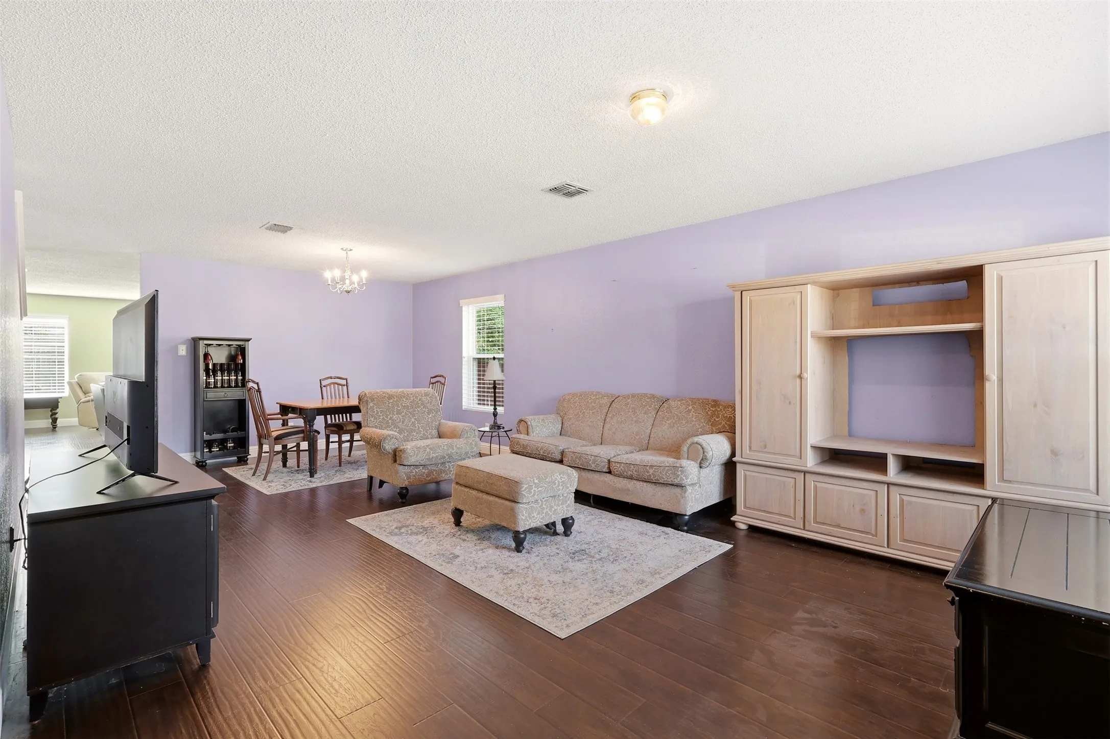 Single Family Residence For Sale in Collin County , 1005 Ann Drive, Wylie, Texas 75098, 5 Bedroom, 3 Bathroom, 2 Garage spaces, 3,443 Sqft, built in 2003, mls#21355896, Real Estate Agent in Wylie, Homes For Sale in Collin county, Homes For Sale in Wylie, Realtor in Wylie Texas, Real Estate Brokerage Independent Realty Texas, Luminita Cordes Realtor