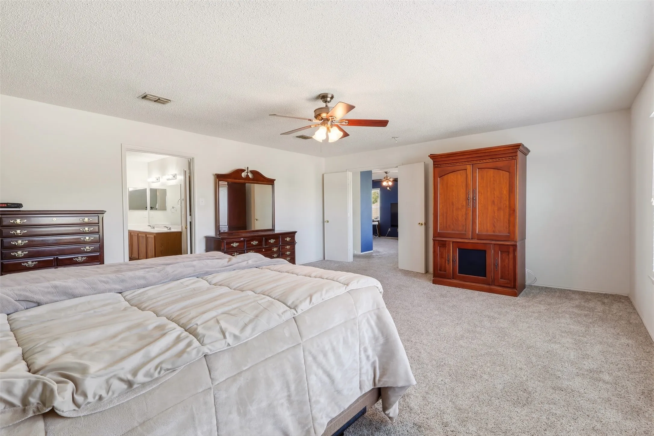 Single Family Residence For Sale in Collin County , 1005 Ann Drive, Wylie, Texas 75098, 5 Bedroom, 3 Bathroom, 2 Garage spaces, 3,443 Sqft, built in 2003, mls#21355896, Real Estate Agent in Wylie, Homes For Sale in Collin county, Homes For Sale in Wylie, Realtor in Wylie Texas, Real Estate Brokerage Independent Realty Texas, Luminita Cordes Realtor