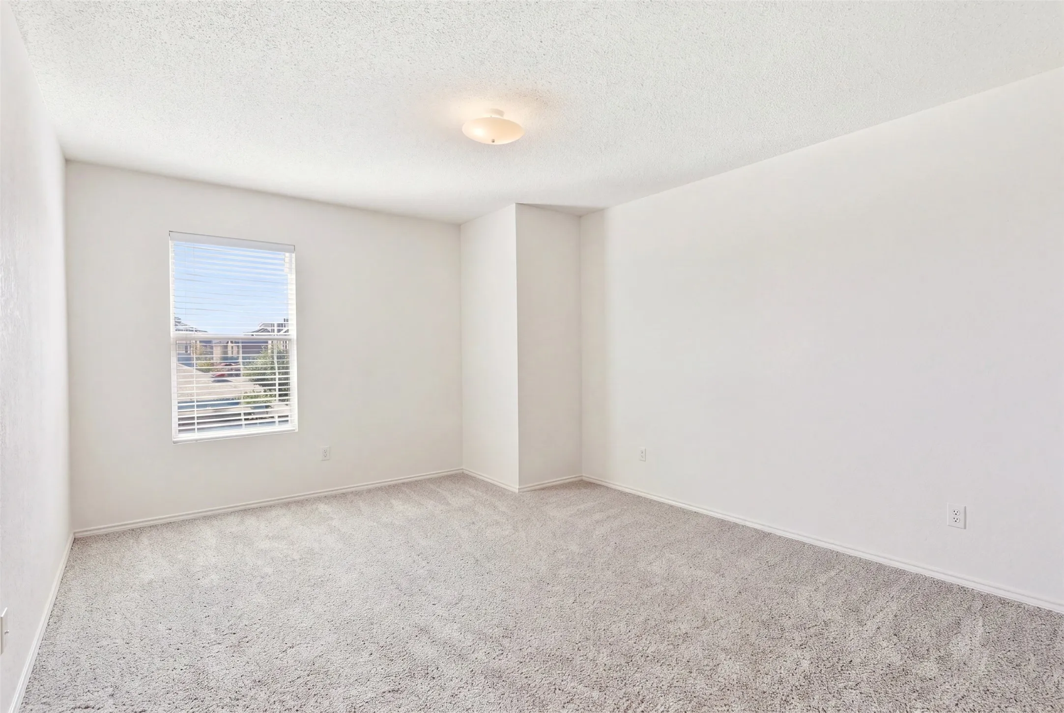 Single Family Residence For Sale in Collin County , 1005 Ann Drive, Wylie, Texas 75098, 5 Bedroom, 3 Bathroom, 2 Garage spaces, 3,443 Sqft, built in 2003, mls#21355896, Real Estate Agent in Wylie, Homes For Sale in Collin county, Homes For Sale in Wylie, Realtor in Wylie Texas, Real Estate Brokerage Independent Realty Texas, Luminita Cordes Realtor