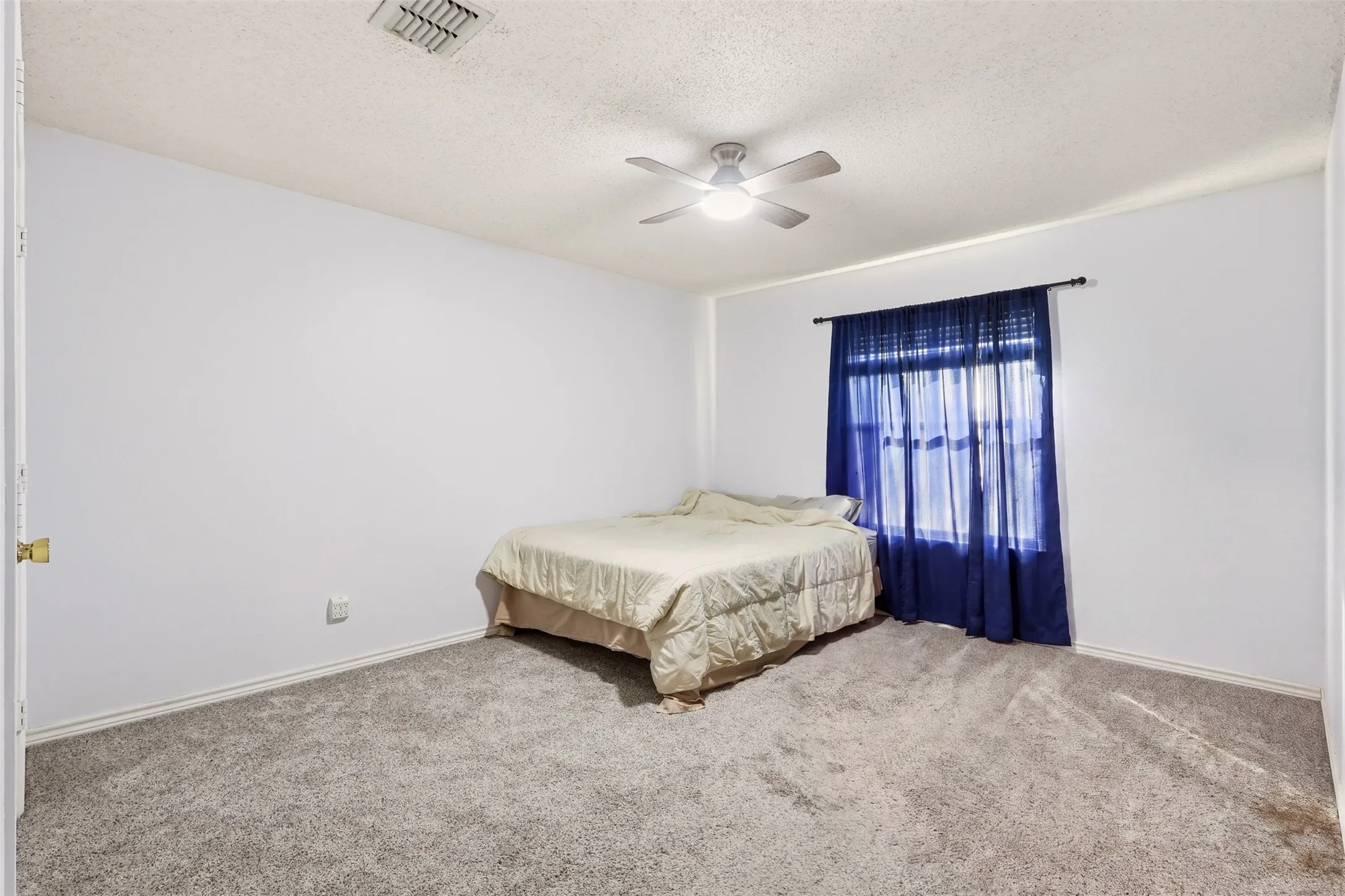 Single Family Residence For Sale in Collin County , 1005 Ann Drive, Wylie, Texas 75098, 5 Bedroom, 3 Bathroom, 2 Garage spaces, 3,443 Sqft, built in 2003, mls#21355896, Real Estate Agent in Wylie, Homes For Sale in Collin county, Homes For Sale in Wylie, Realtor in Wylie Texas, Real Estate Brokerage Independent Realty Texas, Luminita Cordes Realtor