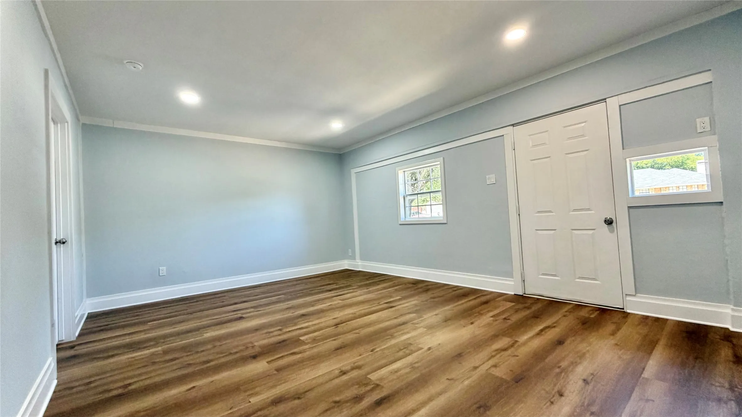 Single Family Residence For Sale in Johnson County , 405 Odell Street, Cleburne, Texas 76033, 3 Bedroom, 2 Bathroom, Garage spaces, 1,765 Sqft, built in 1997, mls#21363537, Real Estate Agent in Cleburne, Homes For Sale in Johnson county, Homes For Sale in Cleburne, Realtor in Cleburne Texas, Real Estate Brokerage Independent Realty Texas, Luminita Cordes Realtor