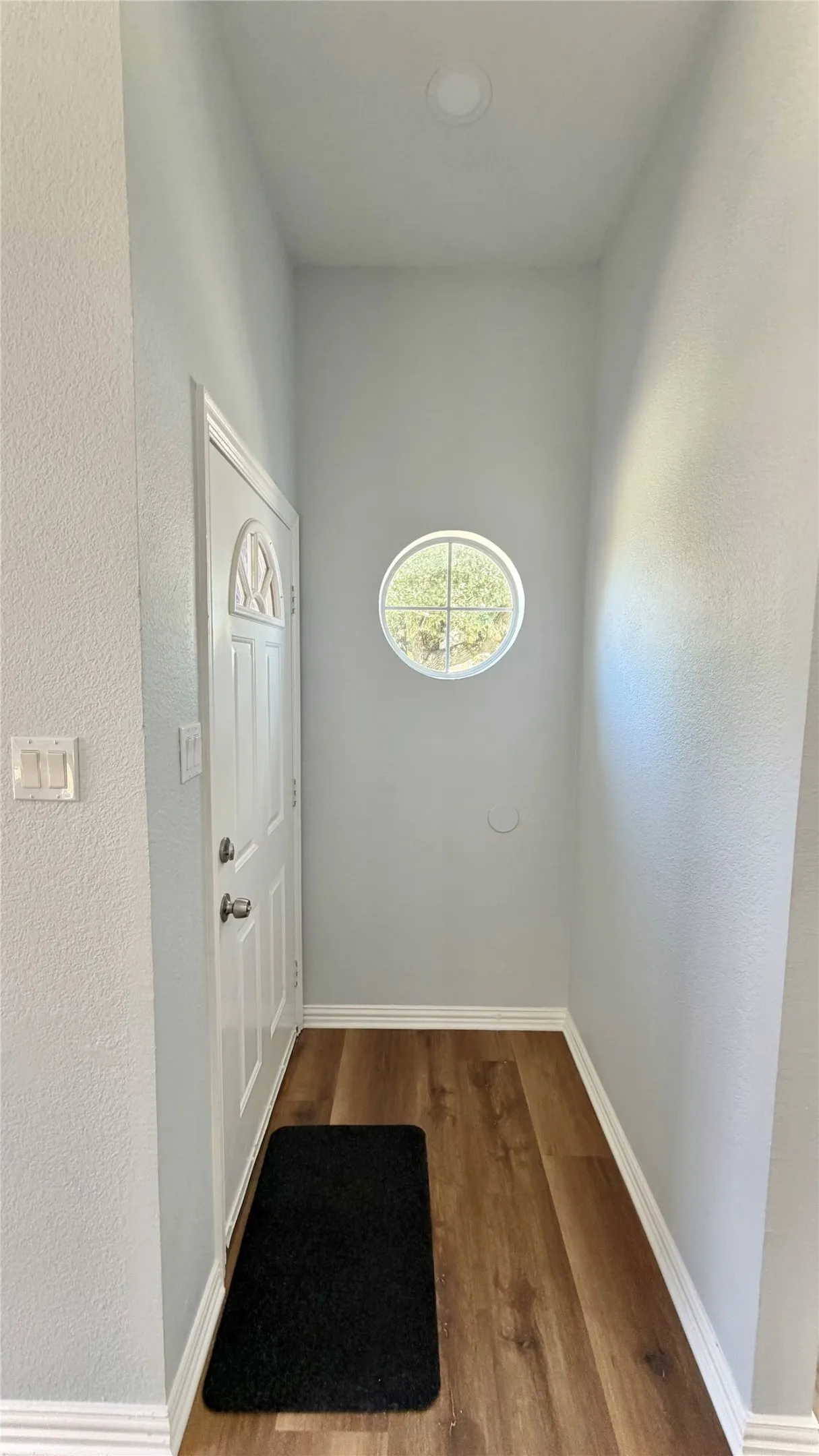 Single Family Residence For Sale in Johnson County , 405 Odell Street, Cleburne, Texas 76033, 3 Bedroom, 2 Bathroom, Garage spaces, 1,765 Sqft, built in 1997, mls#21363537, Real Estate Agent in Cleburne, Homes For Sale in Johnson county, Homes For Sale in Cleburne, Realtor in Cleburne Texas, Real Estate Brokerage Independent Realty Texas, Luminita Cordes Realtor