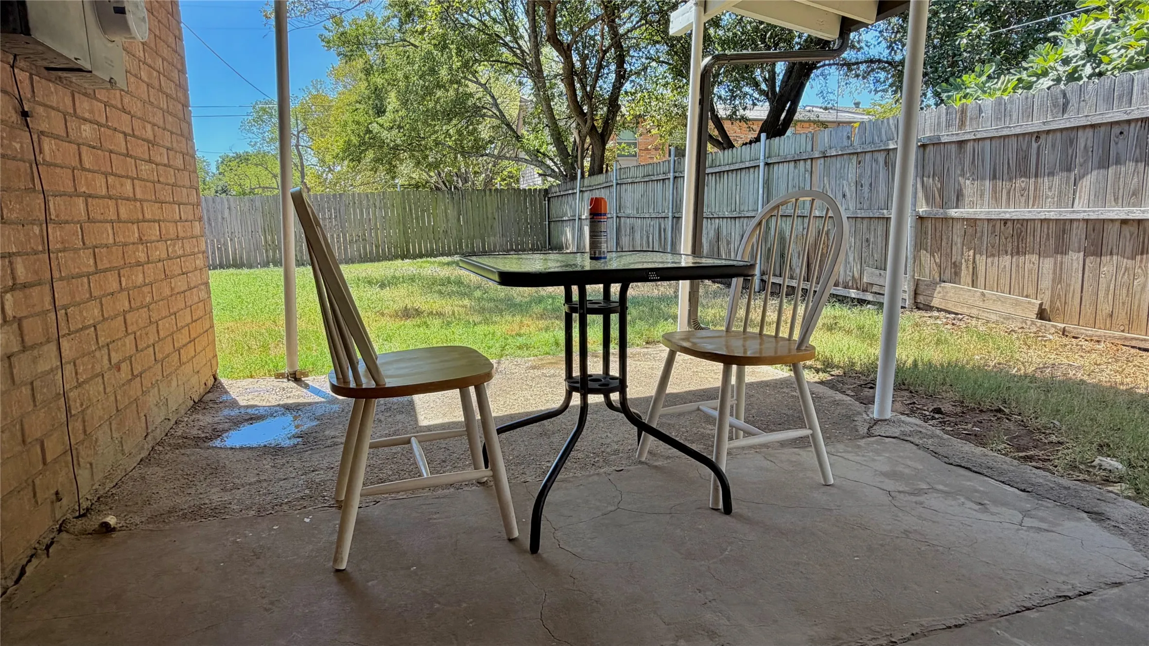 Single Family Residence For Sale in Johnson County , 405 Odell Street, Cleburne, Texas 76033, 3 Bedroom, 2 Bathroom, Garage spaces, 1,765 Sqft, built in 1997, mls#21363537, Real Estate Agent in Cleburne, Homes For Sale in Johnson county, Homes For Sale in Cleburne, Realtor in Cleburne Texas, Real Estate Brokerage Independent Realty Texas, Luminita Cordes Realtor